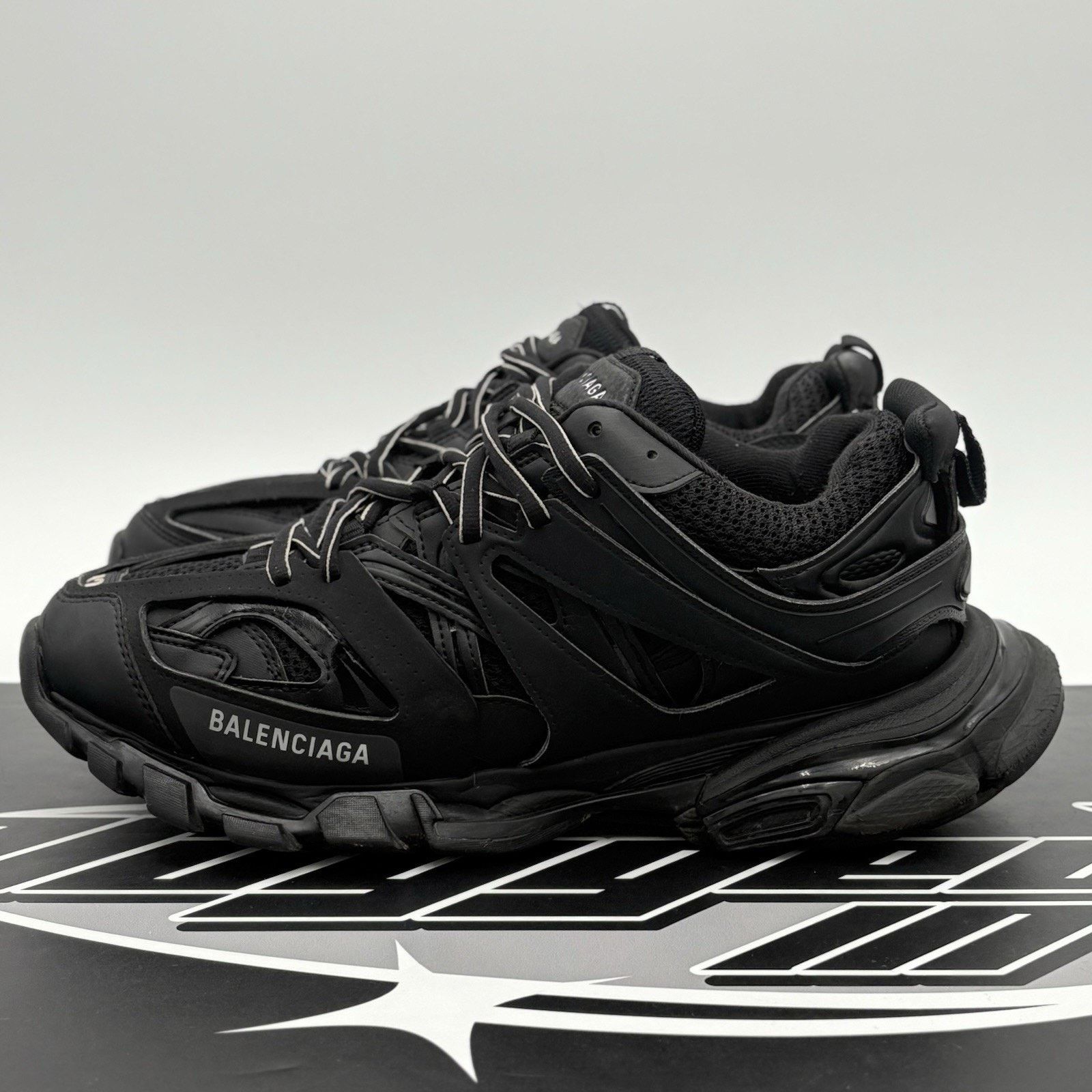 Balenciaga Balenciaga Track Sneaker ' Black ' | GOOD CONDITION! Size US 9 / EU 42 - 1 Thumbnail
