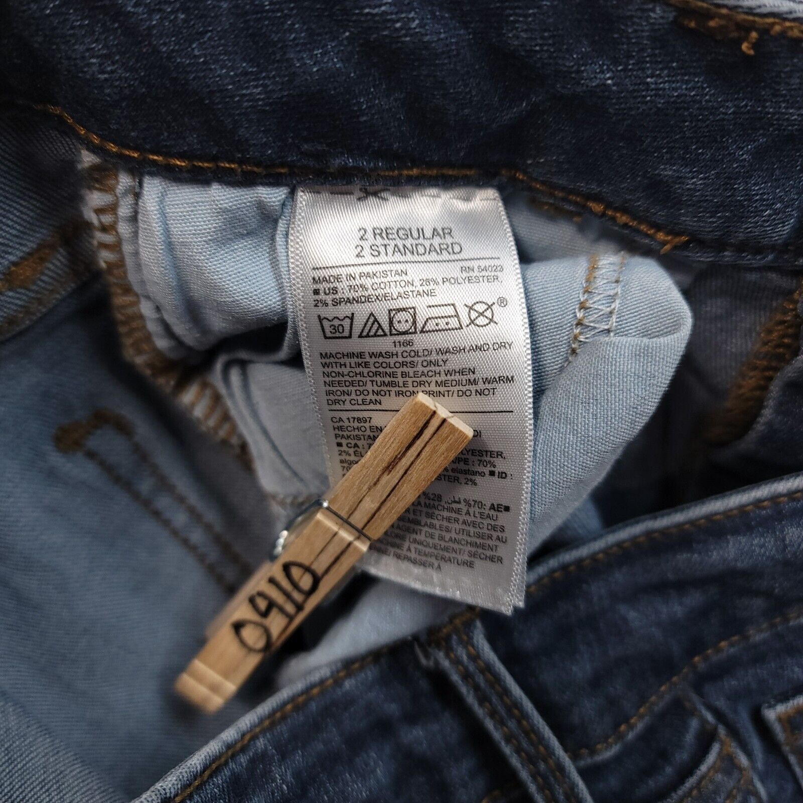 Old Navy Old Navy Mid Rise Medium Wash Jeans Womens Size 2 Blue Size 24" / US 00 / IT 34 - 5 Thumbnail