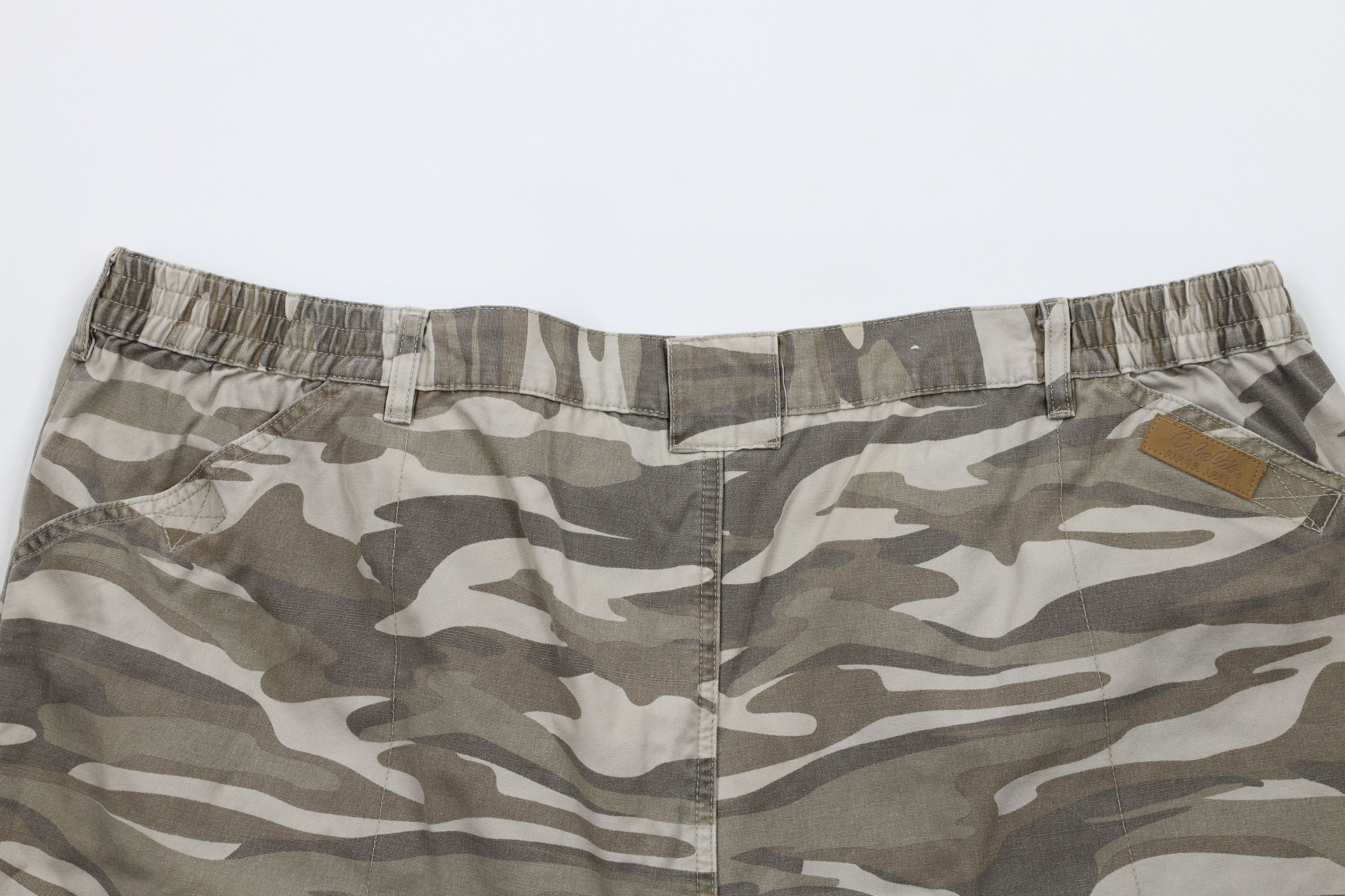 Cabelas × Vintage Vintage Cabelas Heavyweight Camouflage Cargo Shorts Cotton Size US 44 / EU 60 - 8 Thumbnail