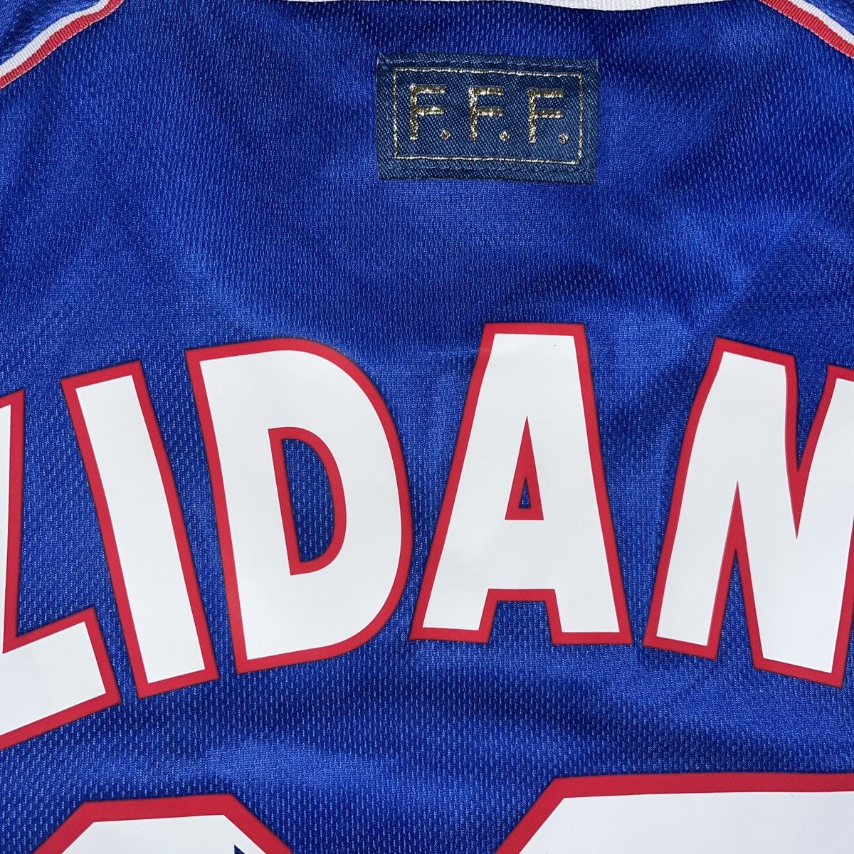 Vintage Original Zinedine Zidane France Home Jersey 04 641768 TOP XL Size US XL / EU 56 / 4 - 3 Thumbnail