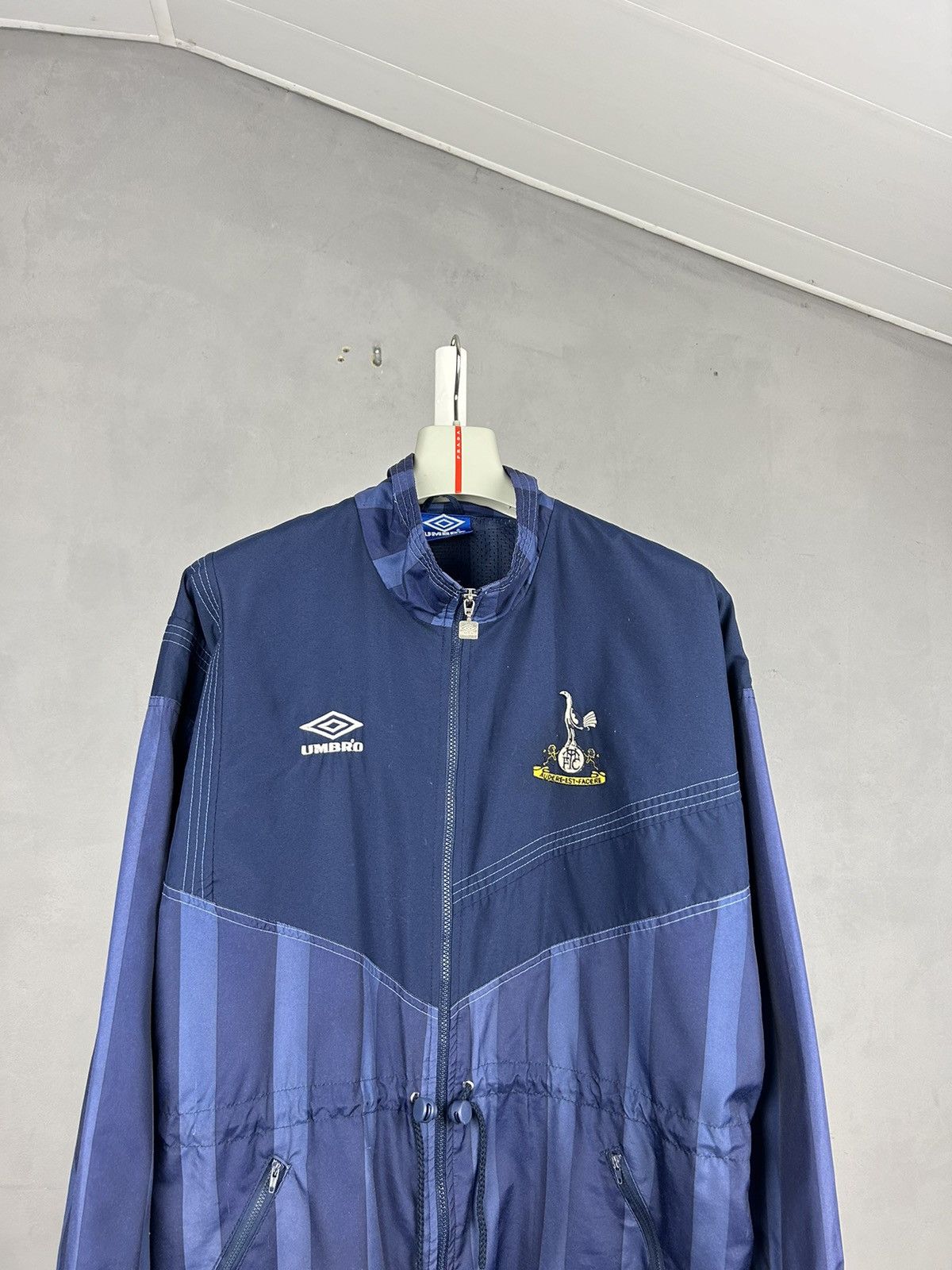 Umbro Vintage Tottenham 1994 Umbro Spurs Training Football Jacket Size US L / EU 52-54 / 3 - 2 Thumbnail