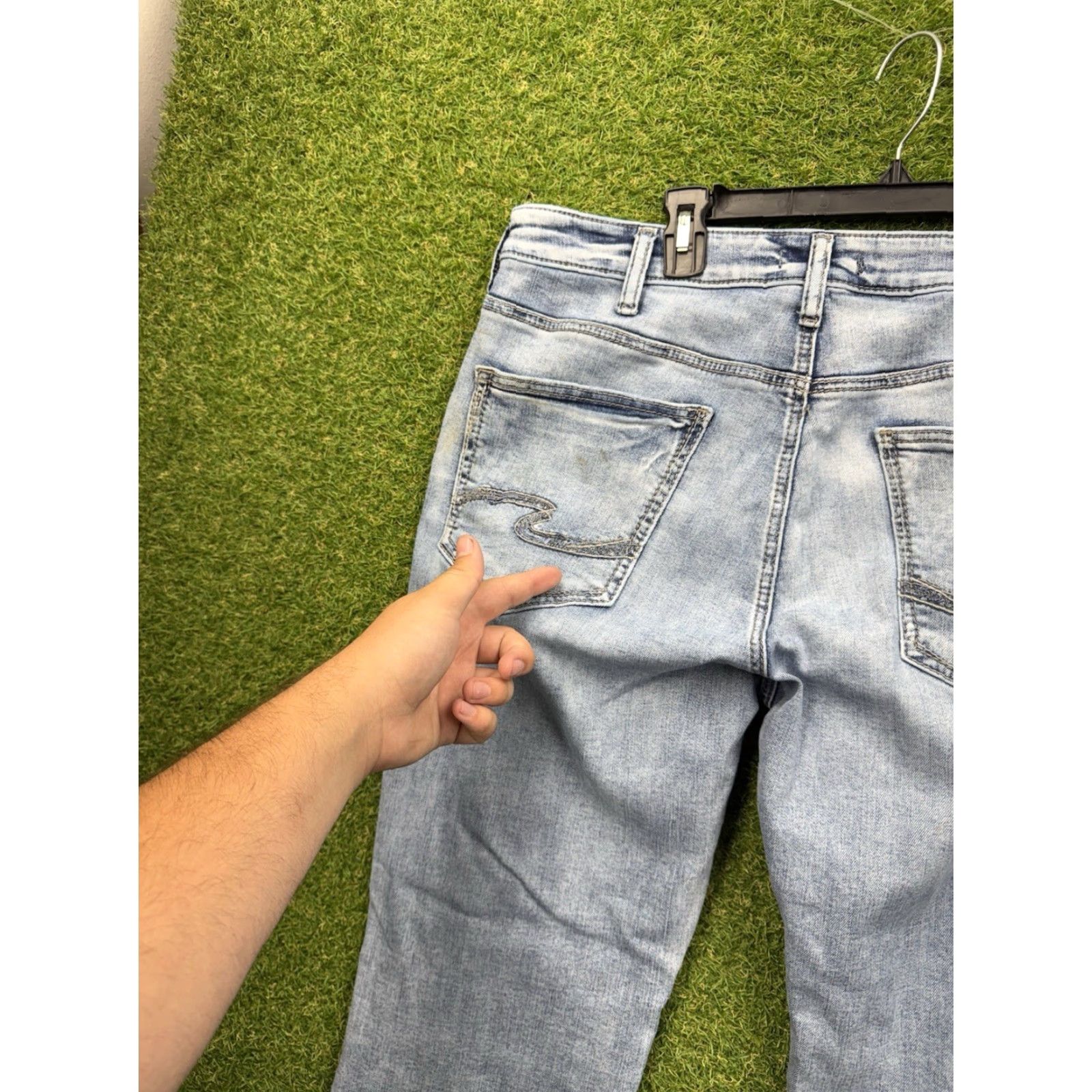 Silver Jeans Co. VINTAGE Silver Jeans Jeans 36x28 Grayson Light Wash Distressed Stretch Denim Men Regular Adult Medium Blue 1990s 2000s Hip Hop Retro Punks Mens Size US 36 / EU 52 - 3 Thumbnail