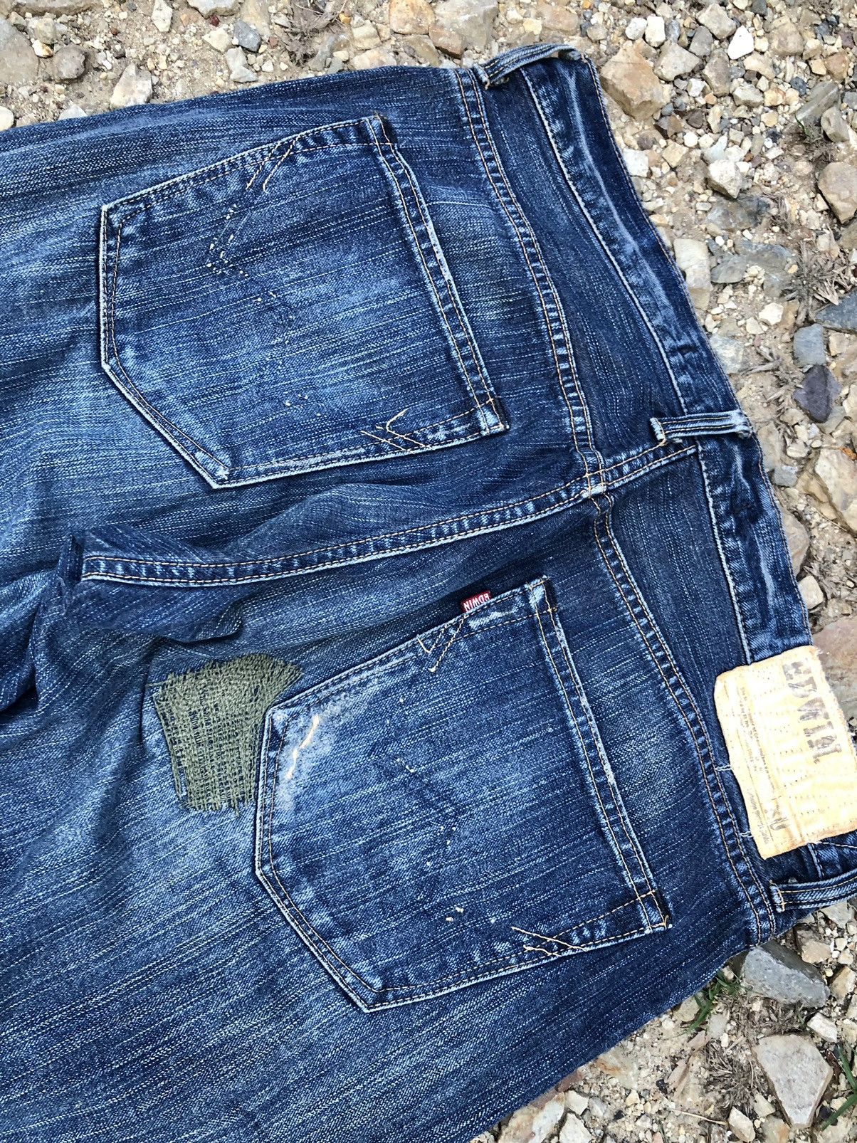 Edwin EXCLUSIVE VINTAGE WASHED BLUE DENIM BY EDWIN Size US 35 - 7 Thumbnail