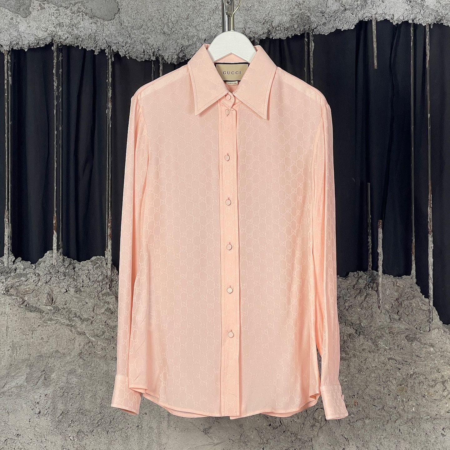 Gucci Gucci GG Monogram Silk Button Up Shirt Size 38 Size XS / US 0-2 / IT 36-38 - 1 Thumbnail