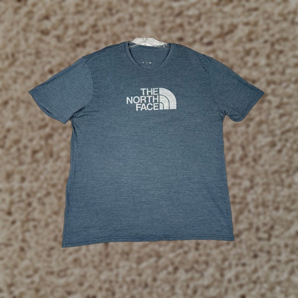The North Face The North Face Shirt Men L Blue Short Sleeve Crew Neck Cotton Blend READ Size US L / EU 52-54 / 3 - 1 Thumbnail