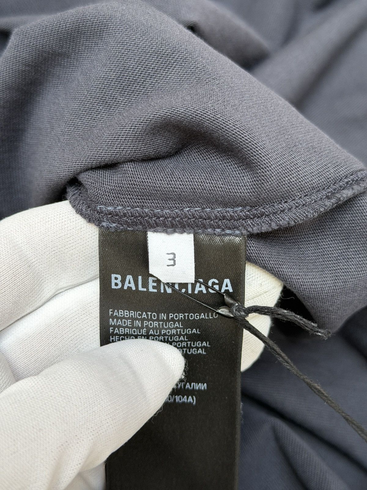 Balenciaga Balenciaga Be Kind Destroyed Patched Logo L/S Tee Shirt Size US XL / EU 56 / 4 - 7 Thumbnail