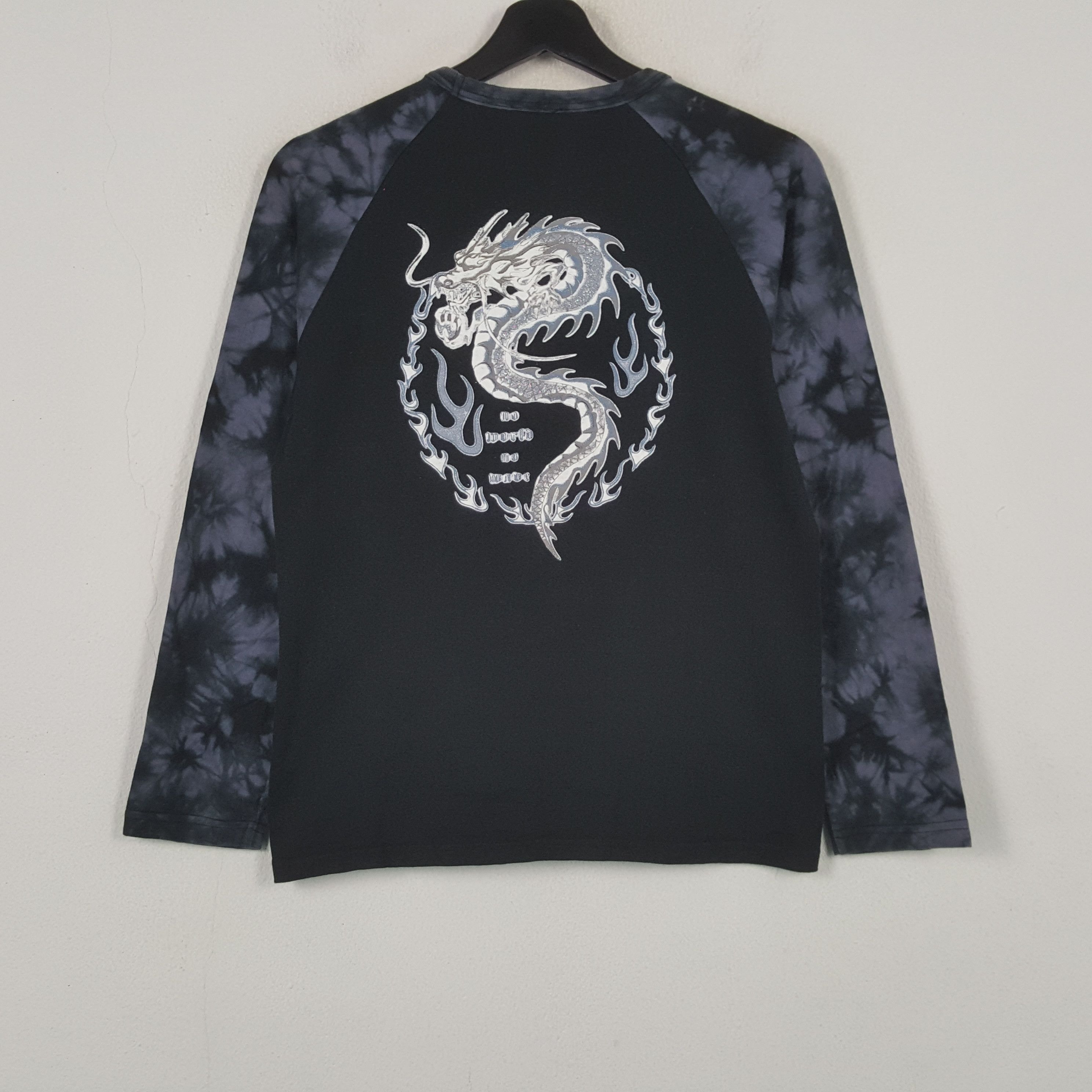 Vintage Dragon Design Streetwear Style Tshirt RR19 Size US S / EU 44-46 / 1 - 1 Thumbnail
