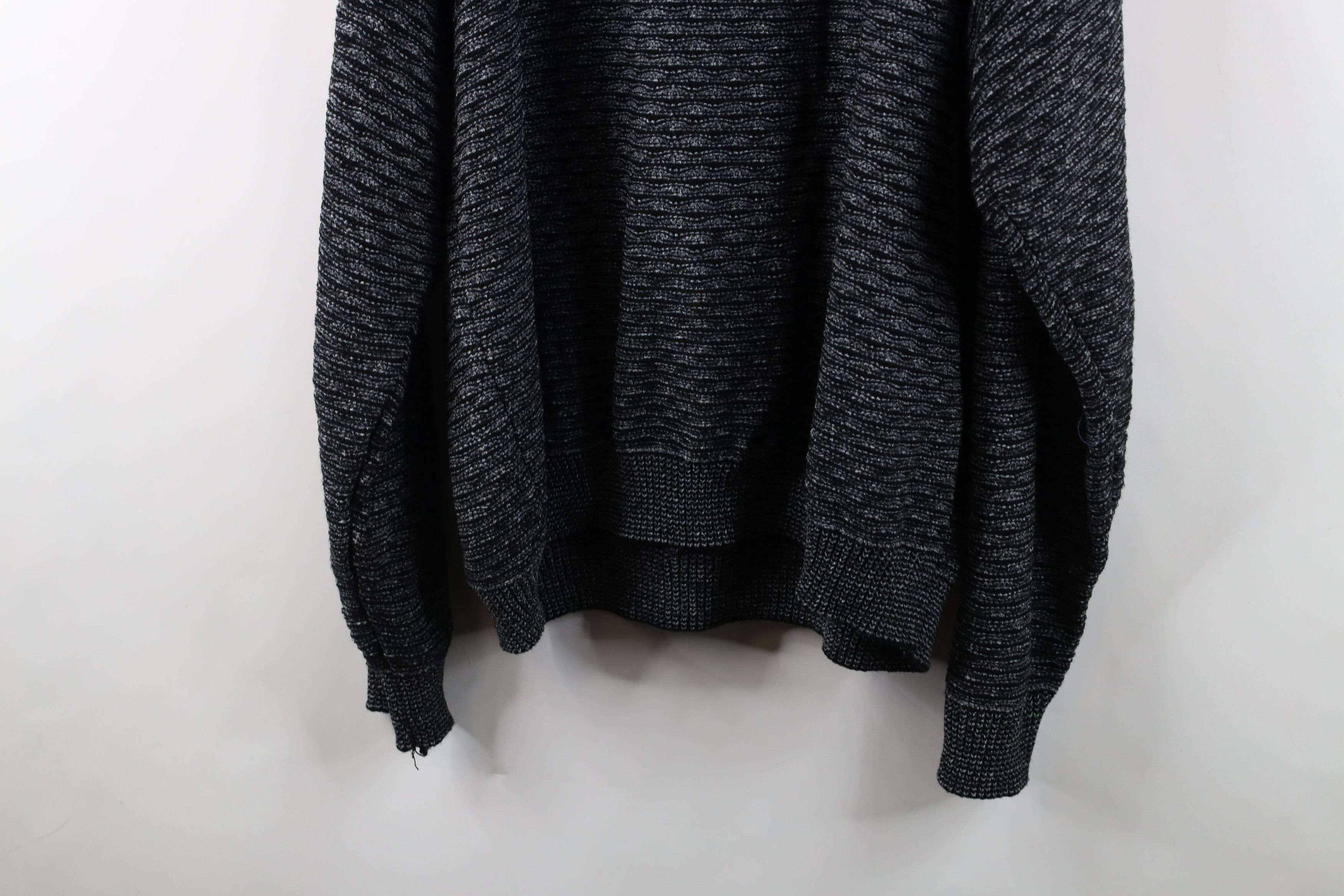 Vintage Vintage 90s Streetwear Ribbed Knit V-Neck Sweater Black Size US XXL / EU 58 / 5 - 9 Thumbnail