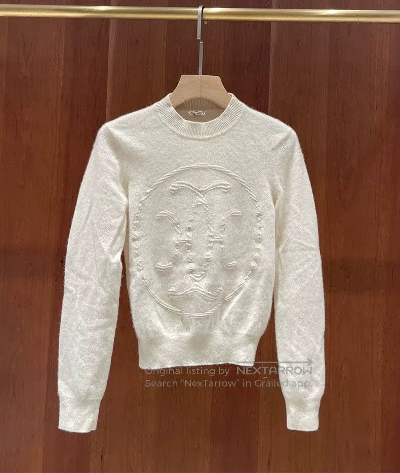 Hermes Hermes Cashmere off-white long-sleeved pullover Size XS / US 0-2 / IT 36-38 - 1 Thumbnail