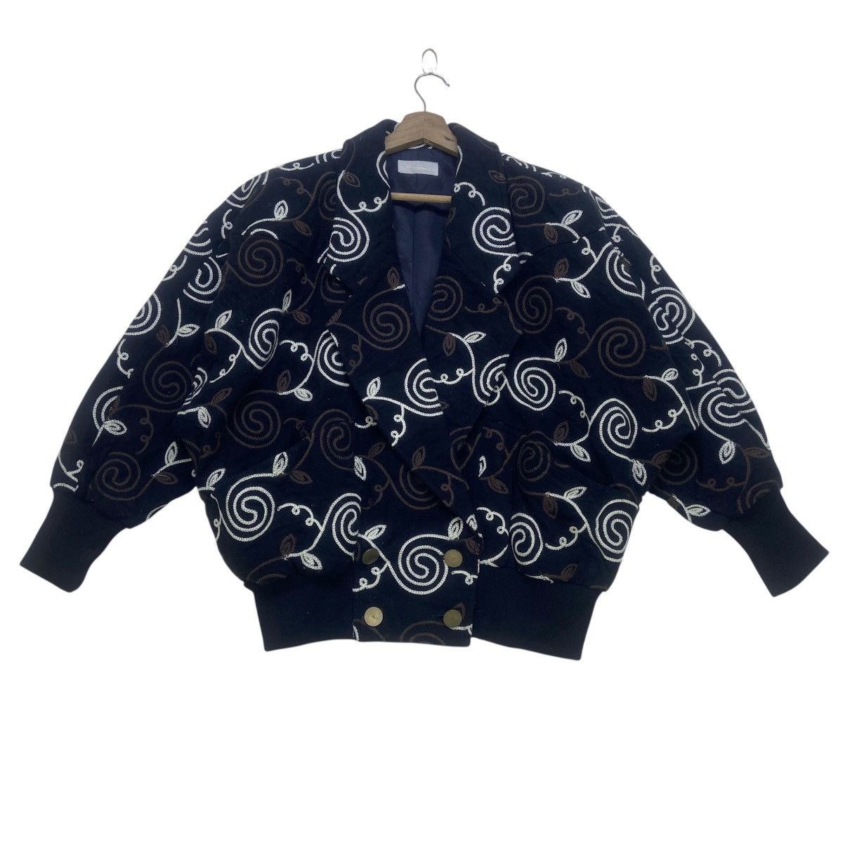 Japanese Brand 🔥Japanese Brand Flower Embroidery Loose Bomber Style Size M / US 6-8 / IT 42-44 - 2 Thumbnail