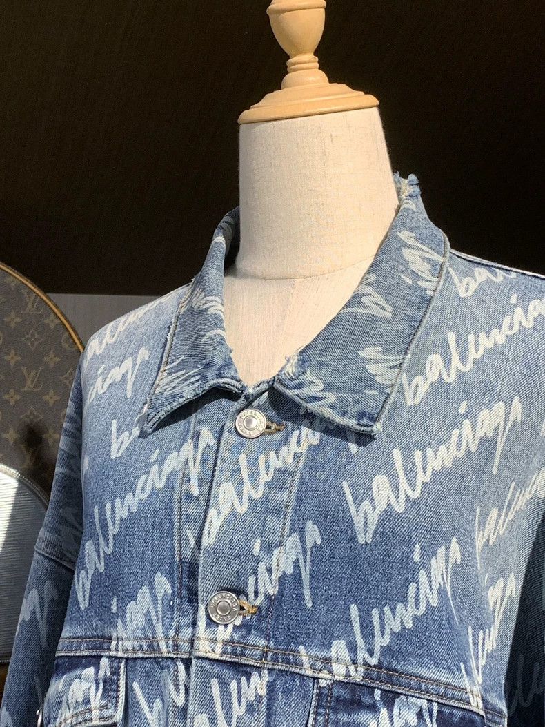 Balenciaga Balenciaga Blue washed full print denim jacket Size US L / EU 52-54 / 3 - 4 Thumbnail