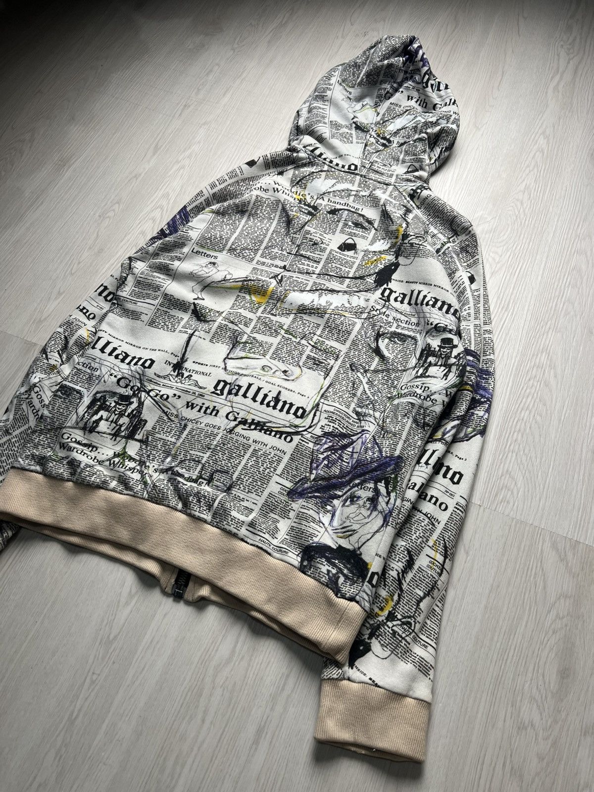 John Galliano John Galliano Gazette Newspaper Print Zip Hoodie Size US M / EU 48-50 / 2 - 4 Thumbnail