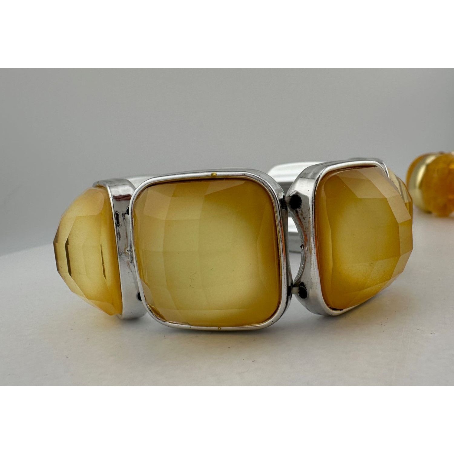 Other Vintage Jewelry Set of 7 Women's Bracelets/Bangle Bracelets Size ONE SIZE - 7 Thumbnail