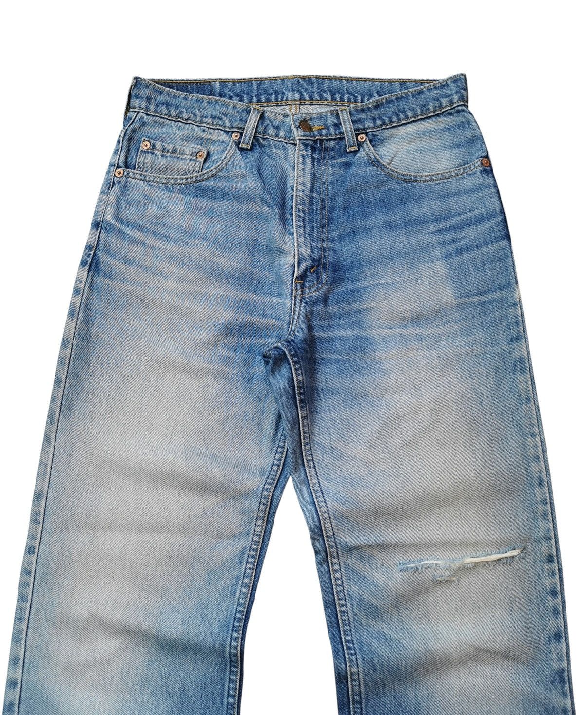 Vintage Levi’s 515 Distressed Straight Fit Jeans Y2K