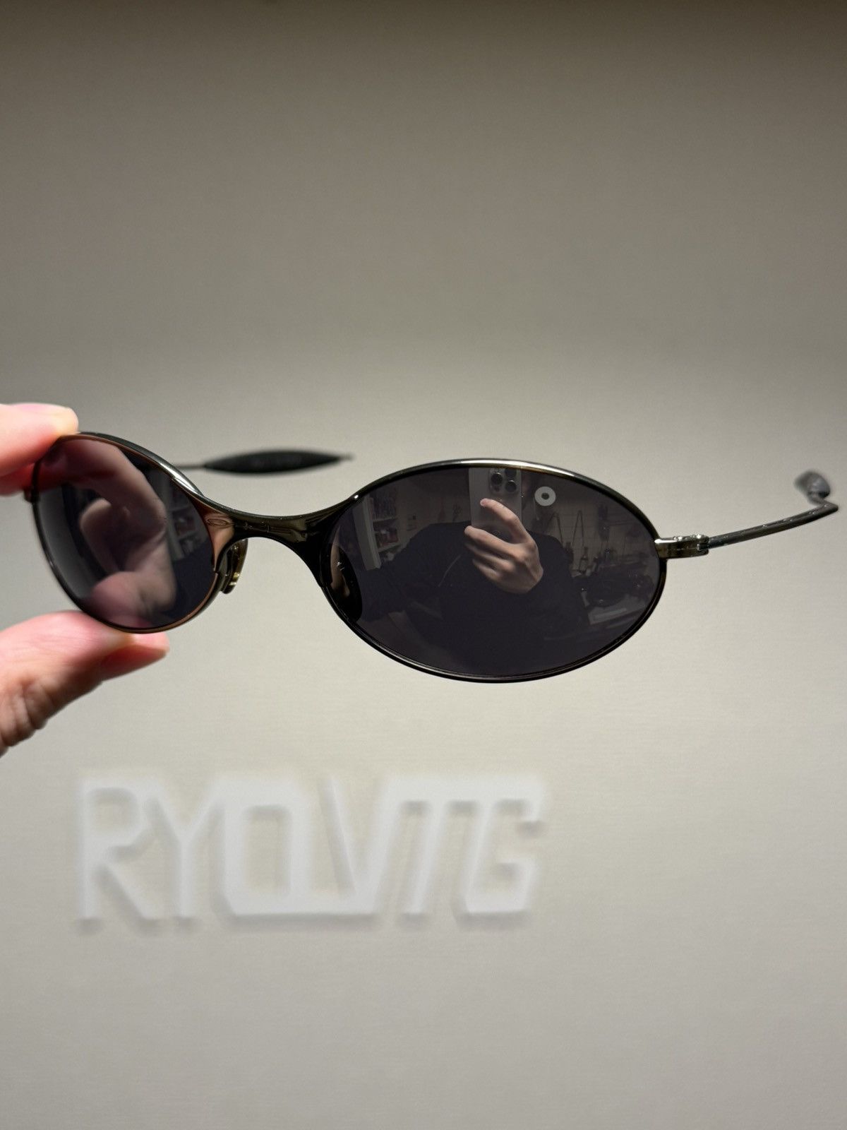 Oakley OAKLEY E WIRE Gen.1 'Dark' SUNGLASSES | Grailed