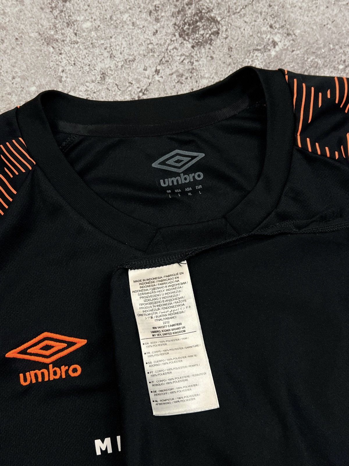 Umbro Psv Eindhoven Away 2019/2020 Jersey Football Size US L / EU 52-54 / 3 - 6 Thumbnail