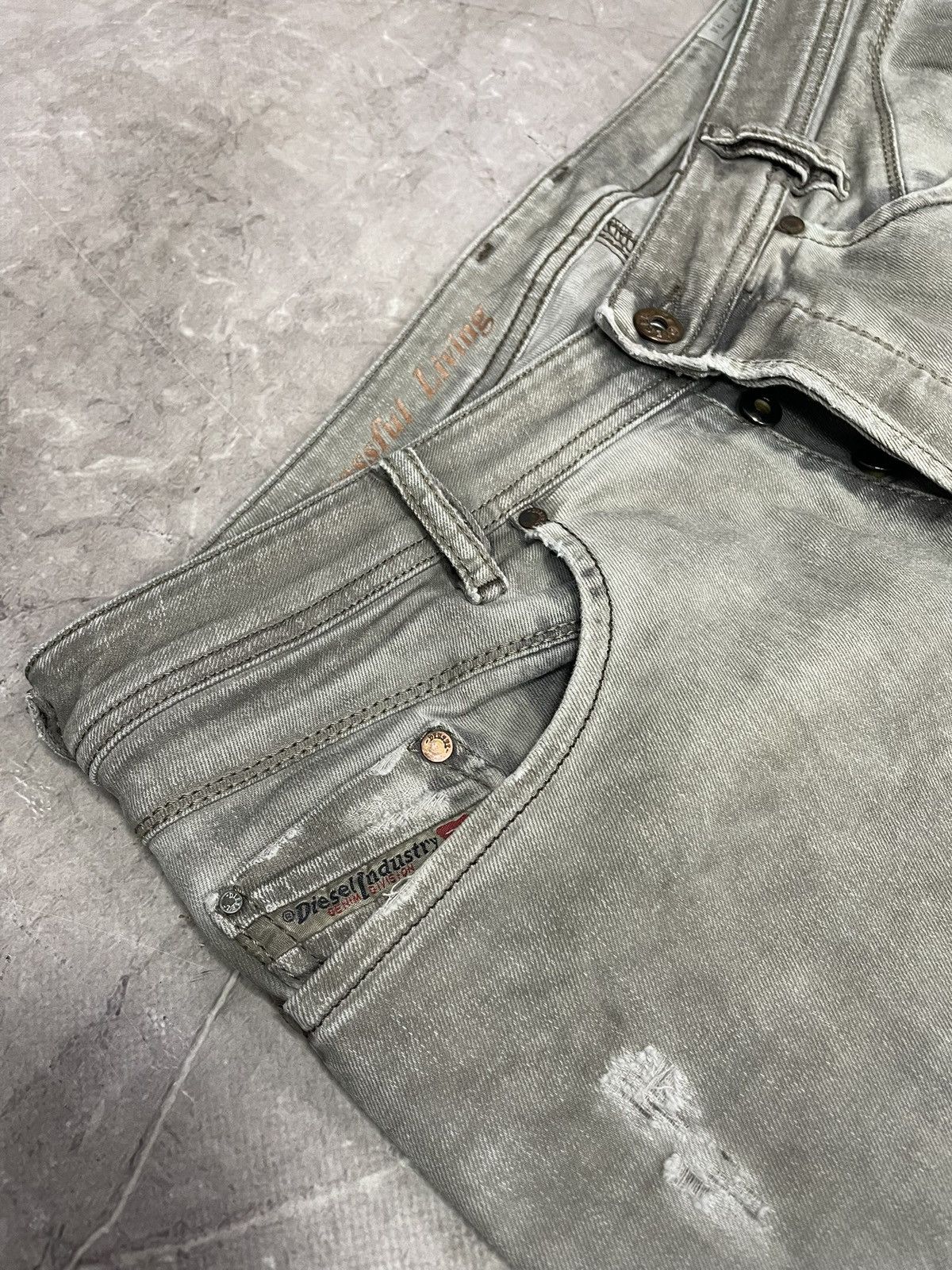 Diesel Diesel Vintage Distressed Washed Grey boris bijan style Size US 33 - 5 Thumbnail