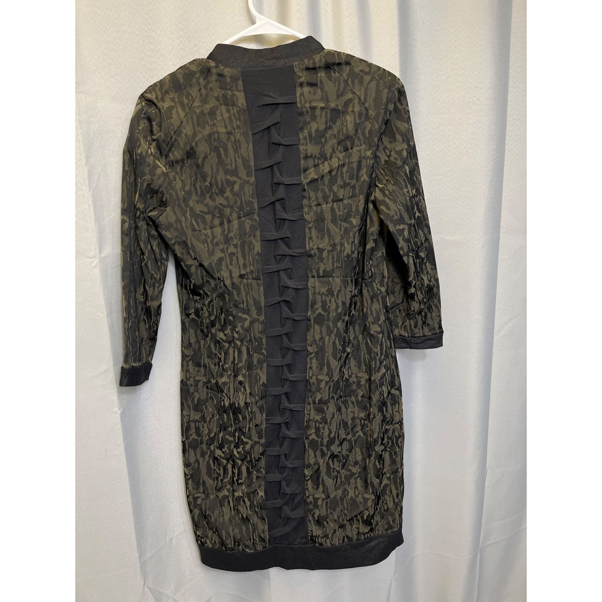 Nicole Miller Nicole Miller SKU 7663 Camo Print Zip Front dress Size 10 Size L / US 10 / IT 46 - 2 Thumbnail