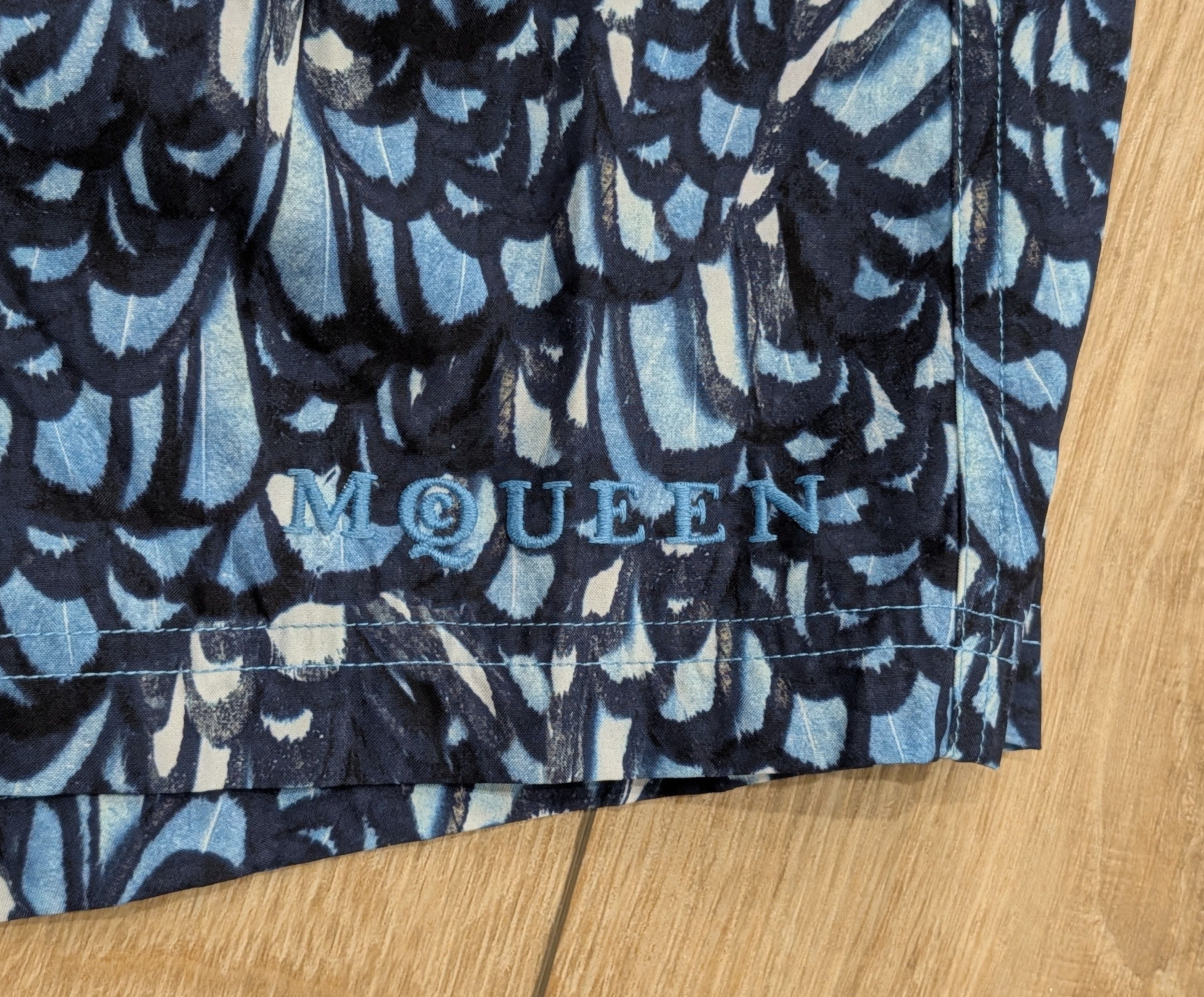 Alexander McQueen Alexander McQueen Feather Print Swim Shorts Blue Large Size US 34 / EU 50 - 2 Thumbnail