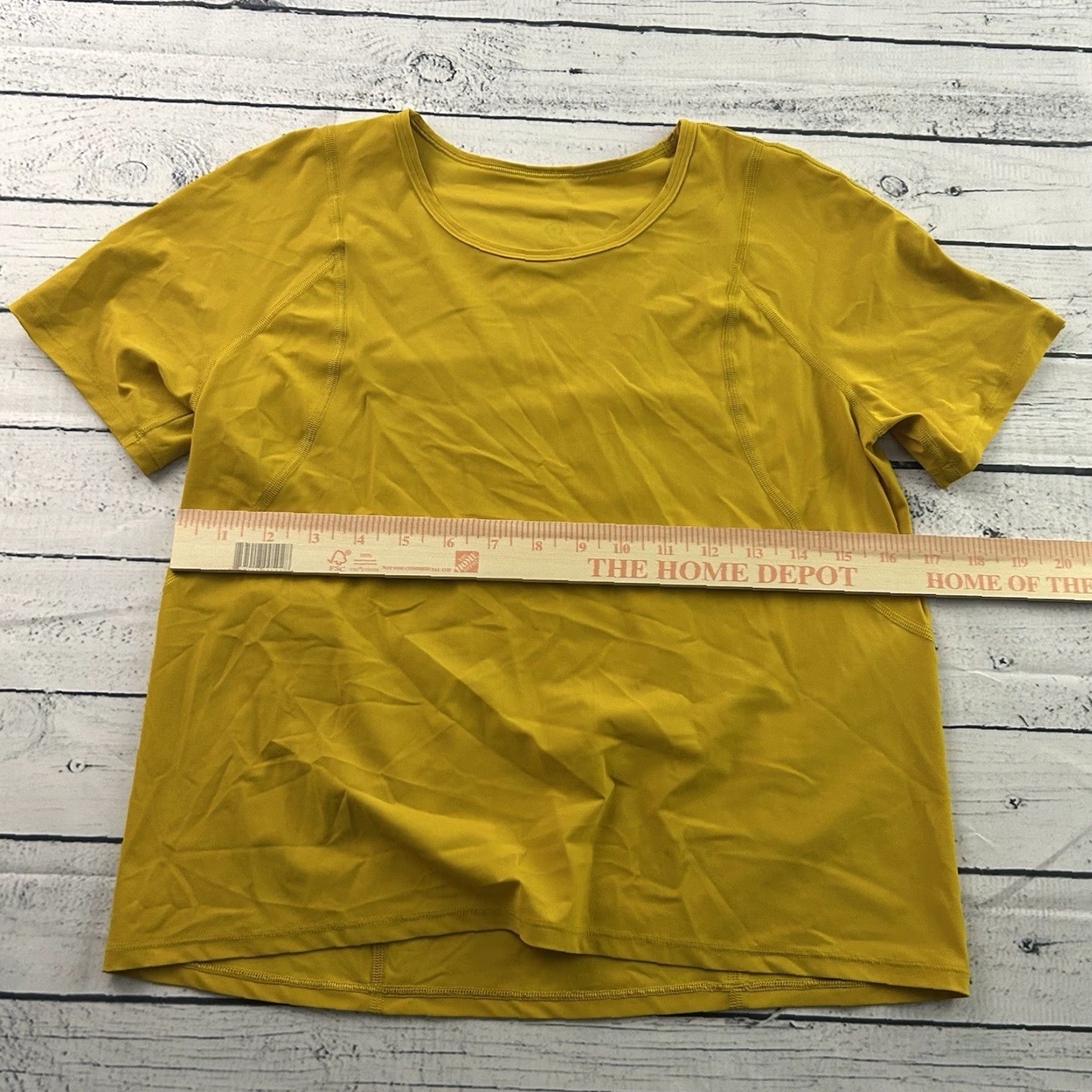 Lululemon Lululemon Short Sleeve T-Shirt Women's L Yellow Spandex Nylon Athletic Top Activewear Size L / US 10 / IT 46 - 3 Thumbnail