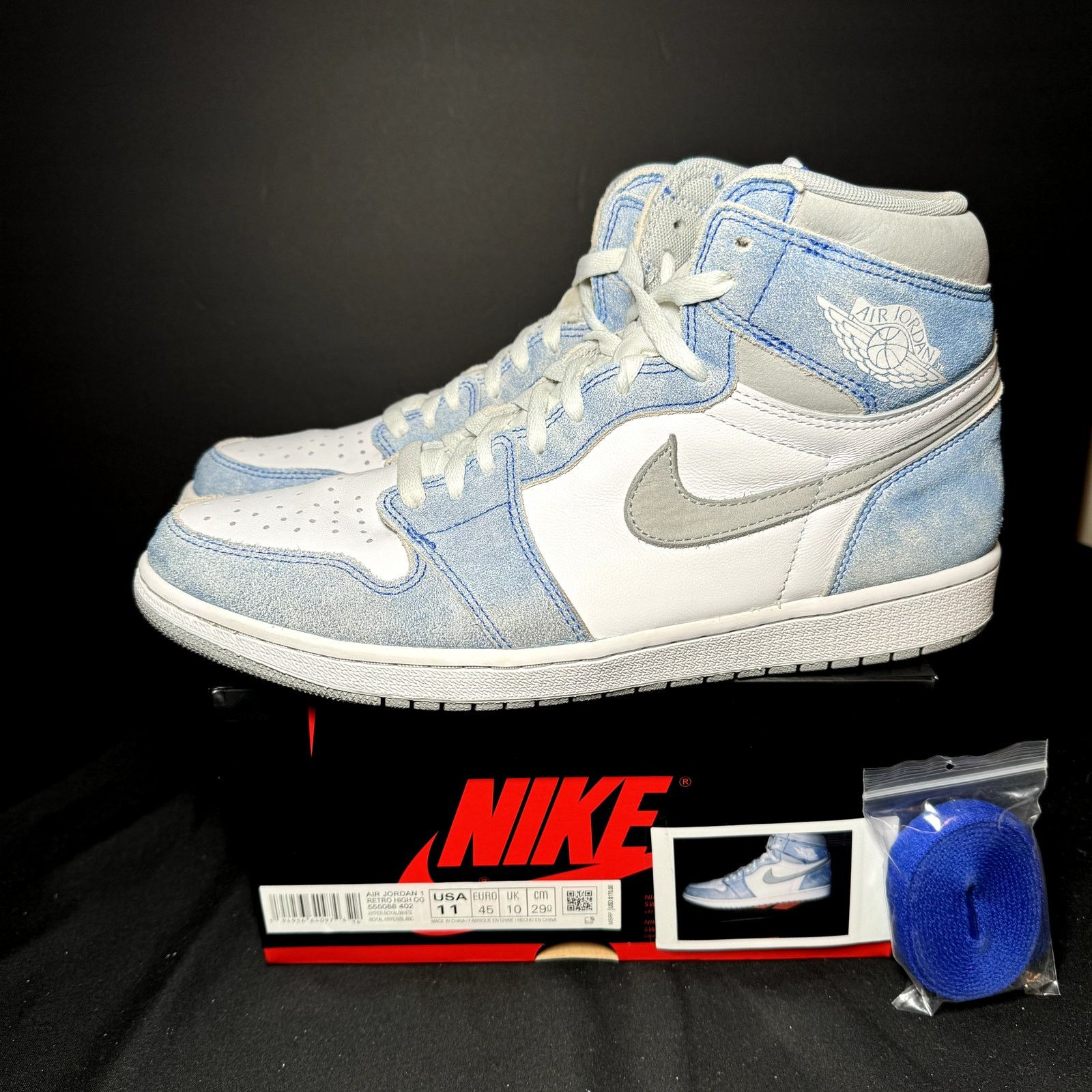 Jordan Brand × Nike Size 11 - Air Jordan 1 Retro High OG Hyper Royal Men's Shoes Size US 11 / EU 44 - 8 Thumbnail