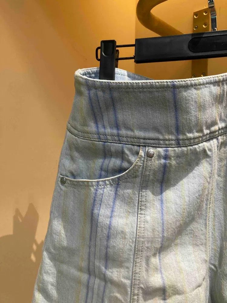 Chanel Chanel 18s light blue vertical denim skirt Size 24" / US 00 / IT 34 - 2 Thumbnail