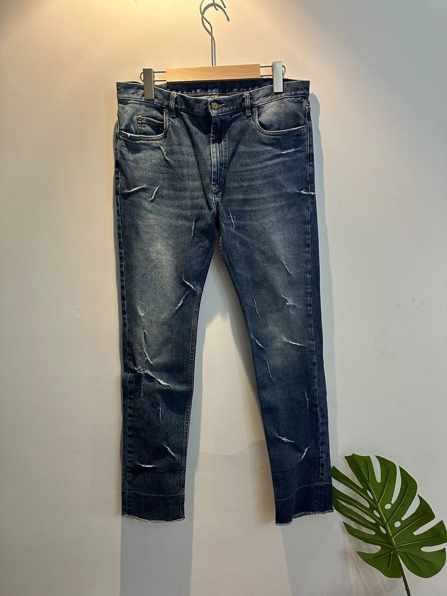 Maison Margiela maison margiela distressed denim pants size 33 Size US 33 - 1 Thumbnail