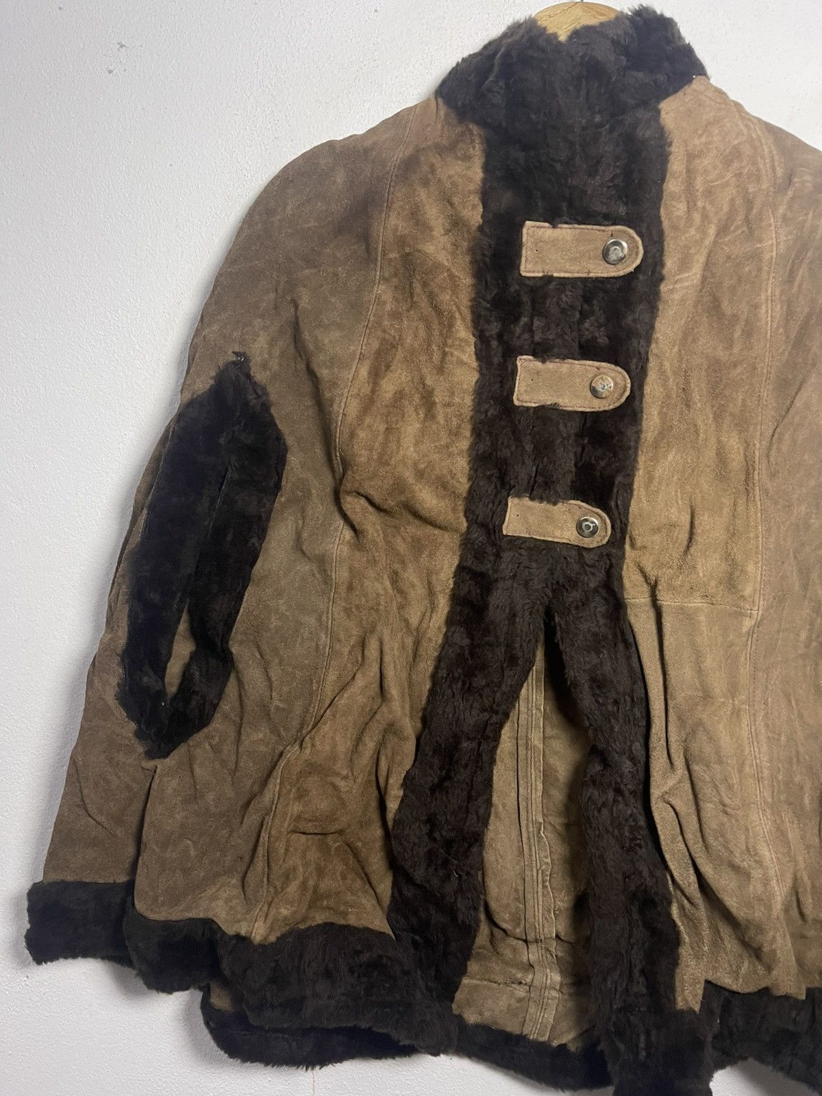 Other Vintage 70s Suede and Faux Fur Poncho Cape Size US L / EU 52-54 / 3 - 3 Thumbnail