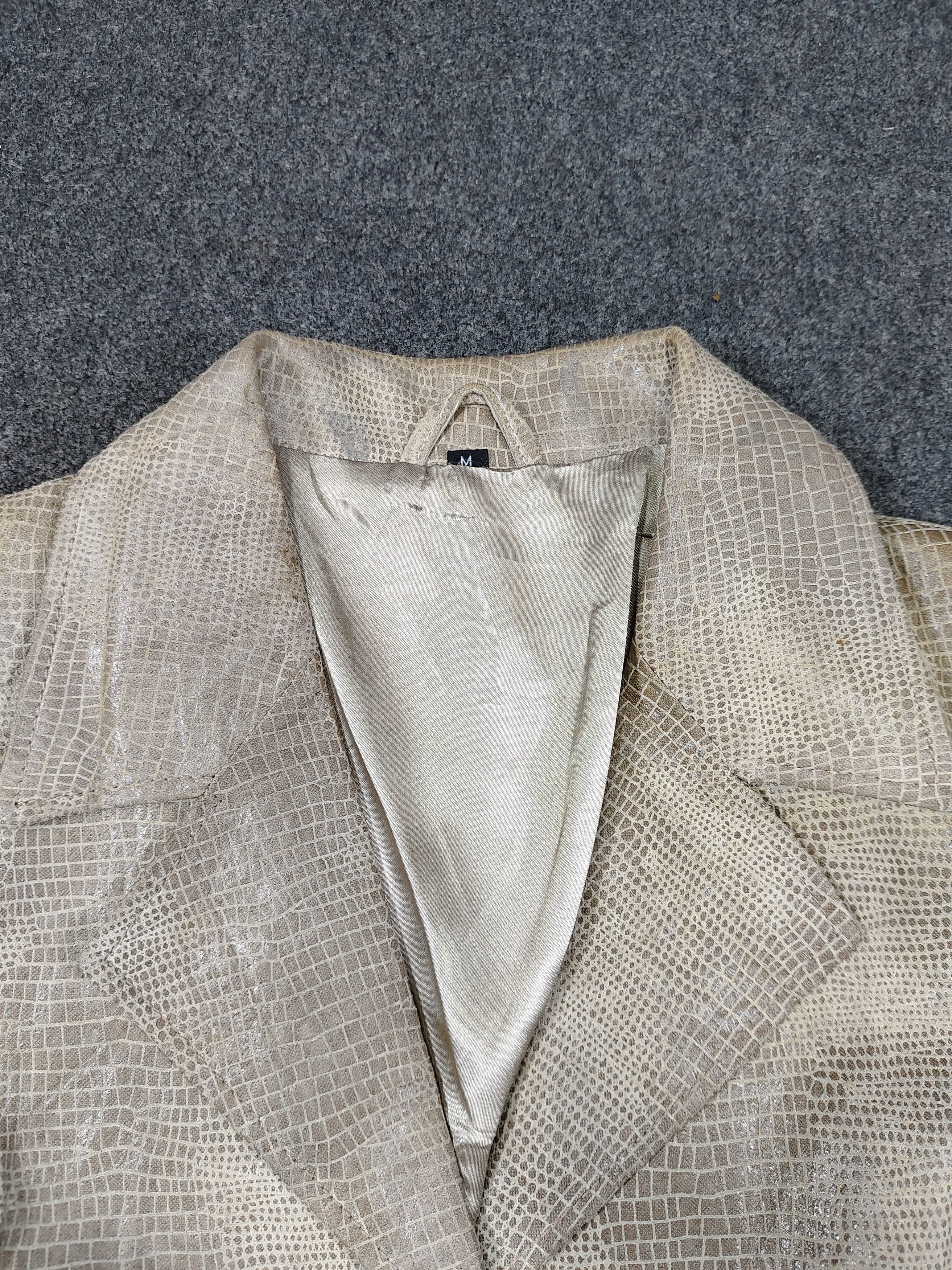 Japanese Brand 2000s Tailored Reptile Crocodile Embossed Leather Jacket Size M / US 6-8 / IT 42-44 - 10 Thumbnail