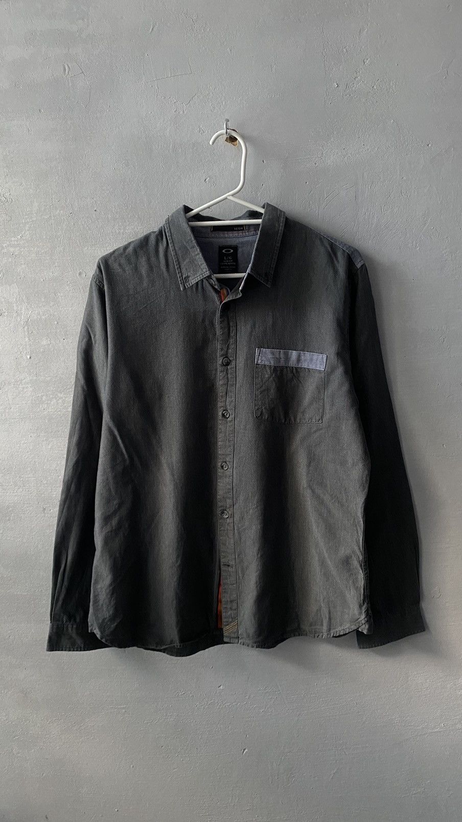 Oakley Oakley shirt size L Size US L / EU 52-54 / 3 - 2 Thumbnail