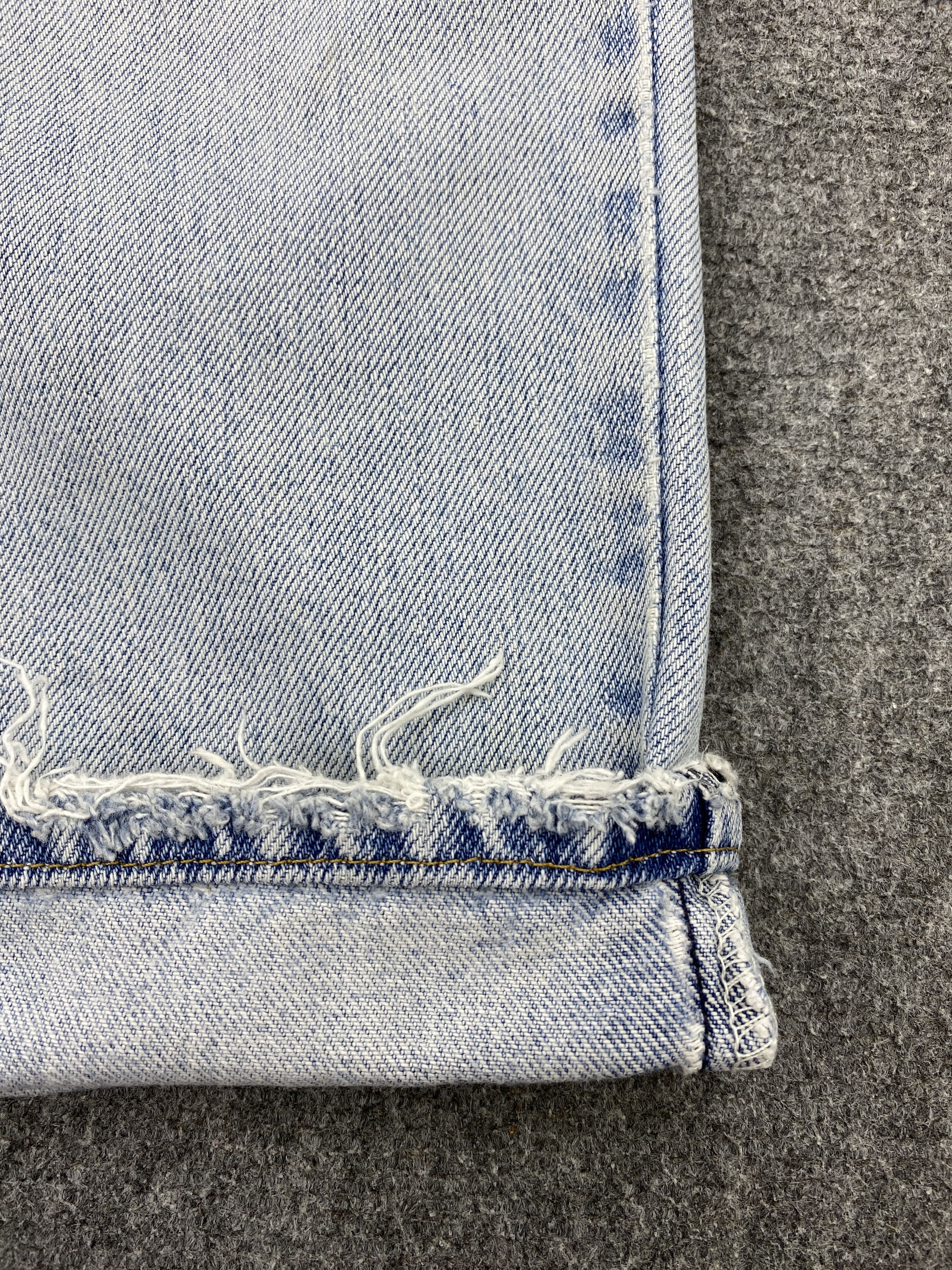 Levi's × Vintage Distressed Vintage Levis 550 Light Blue Washed Jeans Size US 31 - 17 Thumbnail