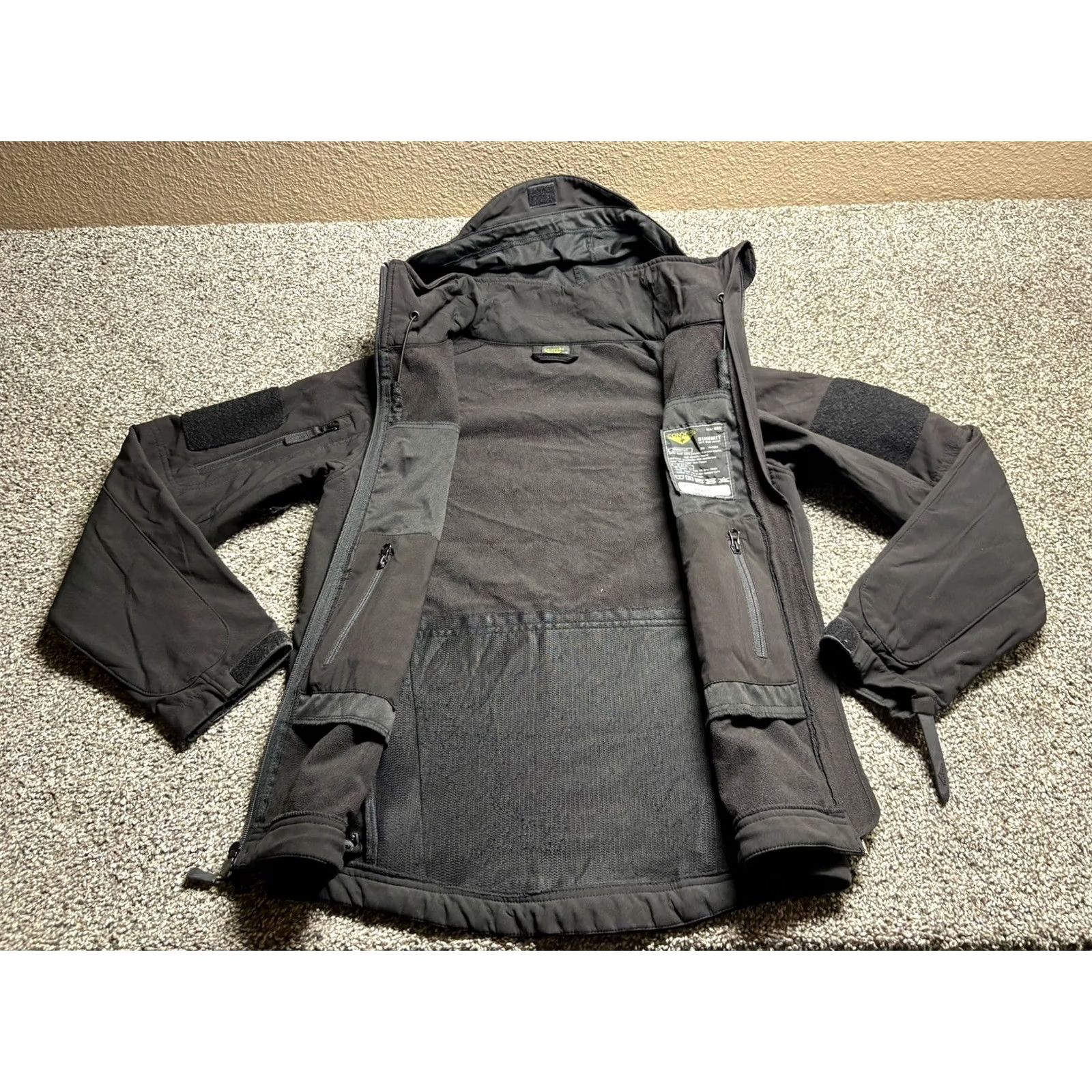 Vintage Condors Jacket Summit Adult XS Black Softshell Hooded Tactical Concealed Carry Jacket Mens Size US XS / EU 42 / 0 - 2 Thumbnail
