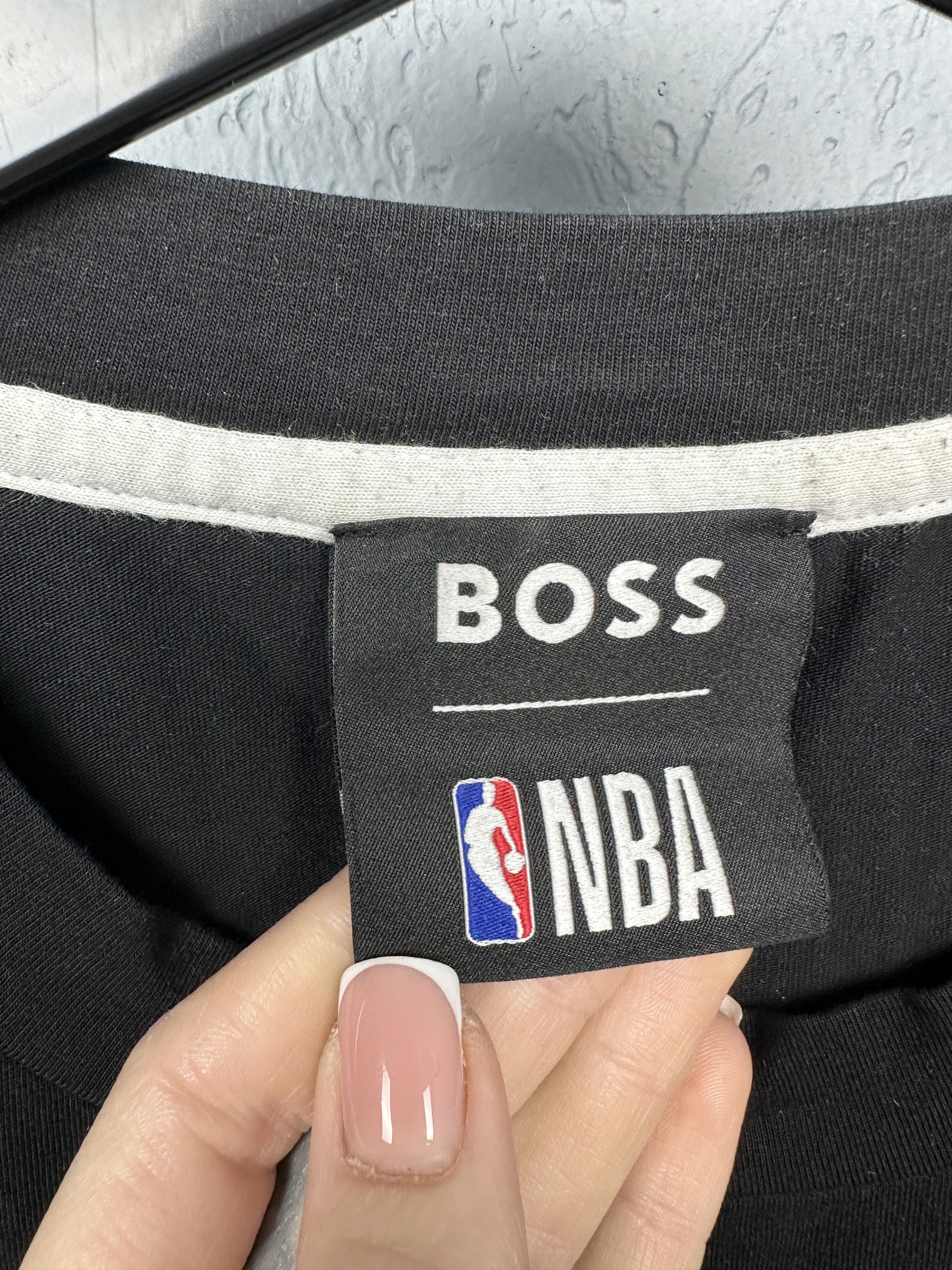 Hugo Boss Hugo Boss NBA Brooklyn Nets Mens T-Shirt Size US XL / EU 56 / 4 - 5 Thumbnail