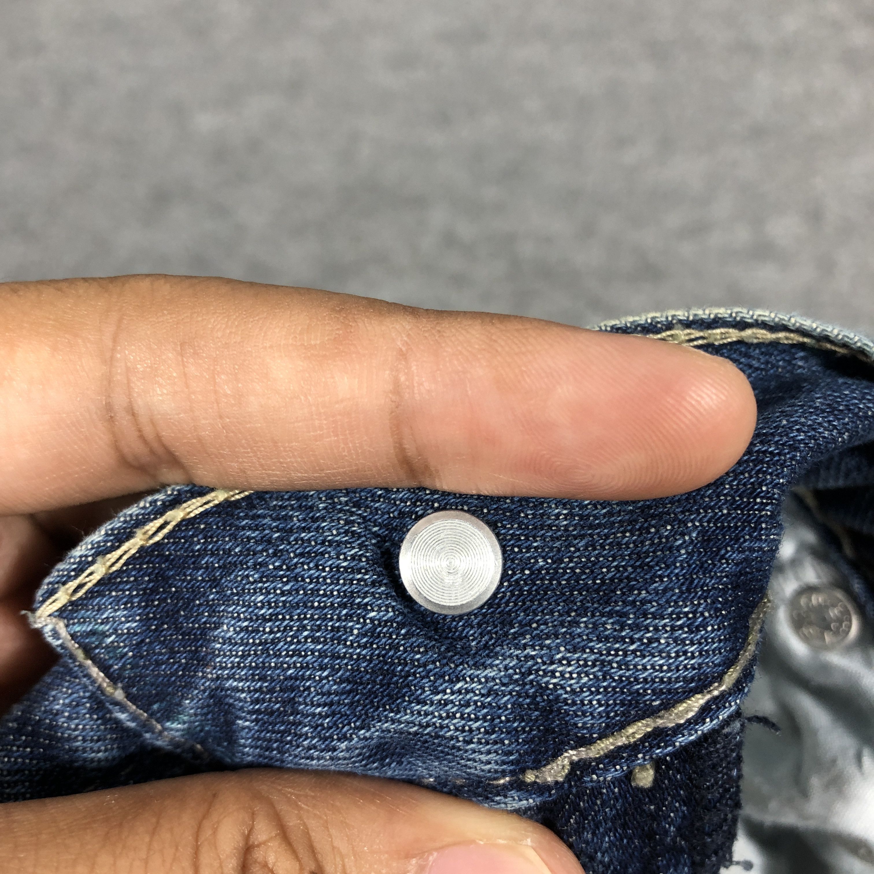 Levi's × Vintage Womens Vintage Levis 505 Jeans Regular L1088W Size 36" / US 14 / IT 50 - 9 Thumbnail