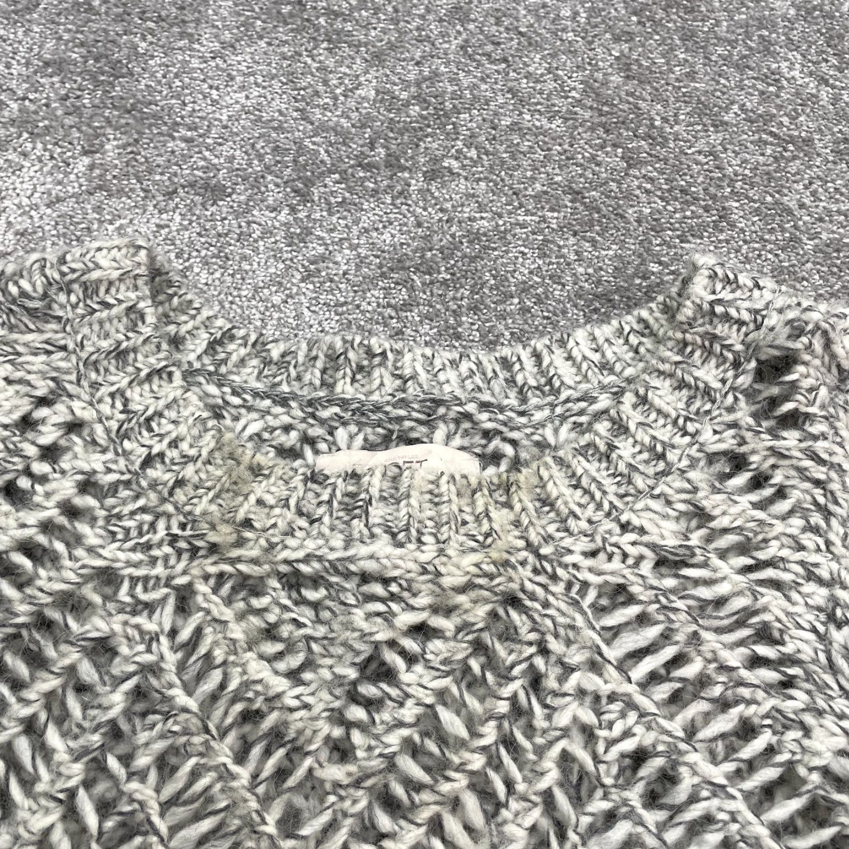 Loft LOFT Ann Taylor Crochet Pullover Sweater Women Medium Gray Round Neck Open Knit Size M / US 6-8 / IT 42-44 - 3 Thumbnail