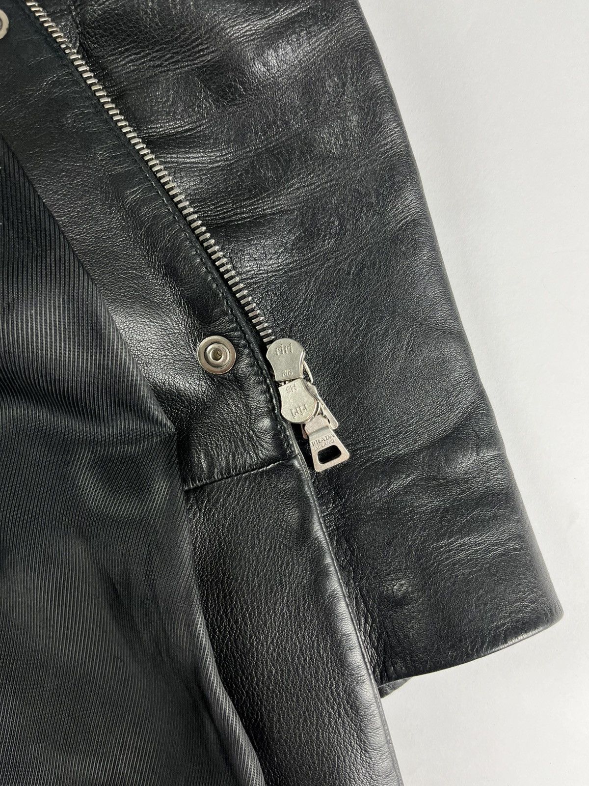 Prada Prada Black Leather Padded Shoulder Coat FW 1999 Size S / US 4 / IT 40 - 9 Thumbnail