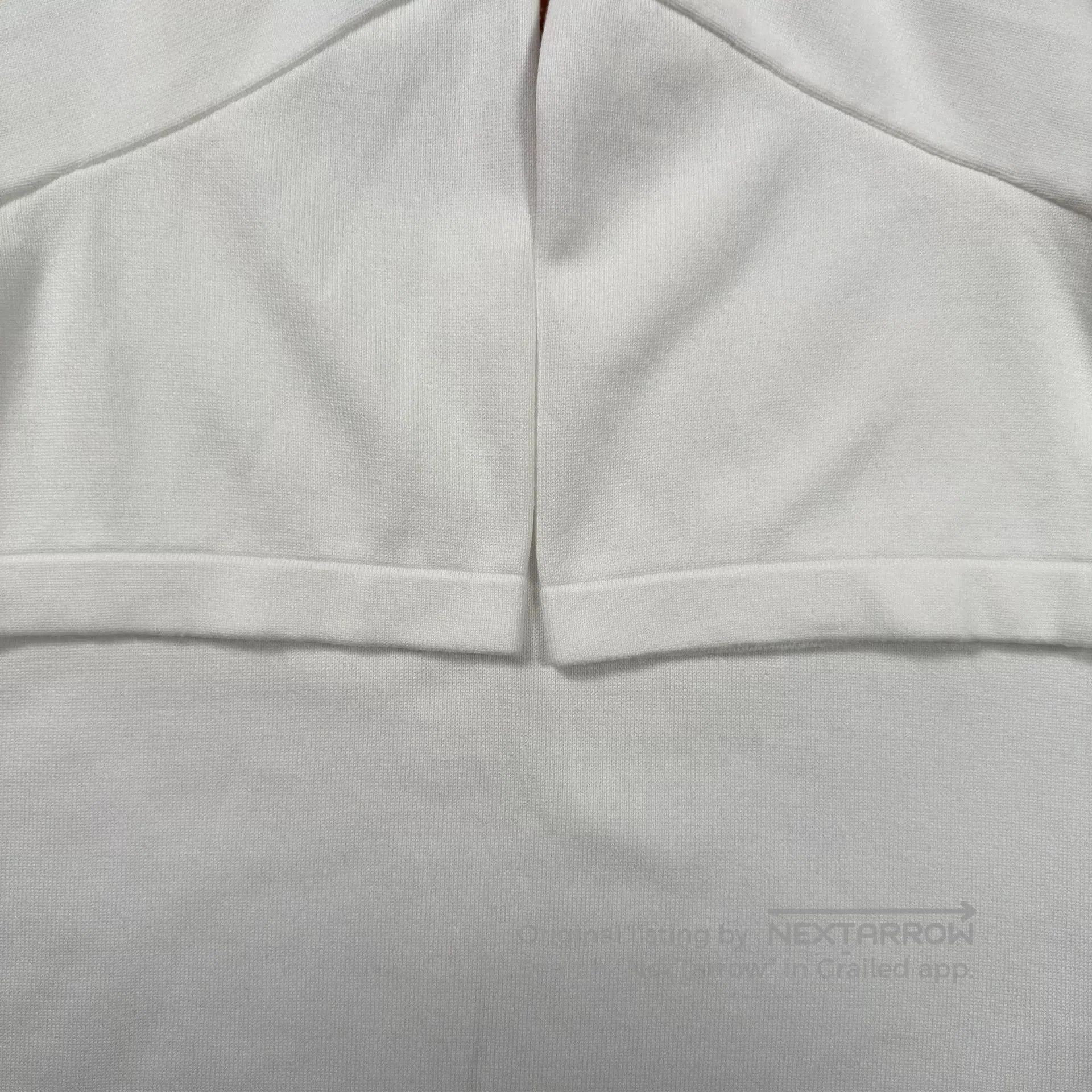 Louis Vuitton white embossed logo short sleeve shirt. Size US S / EU 44-46 / 1 - 3 Thumbnail