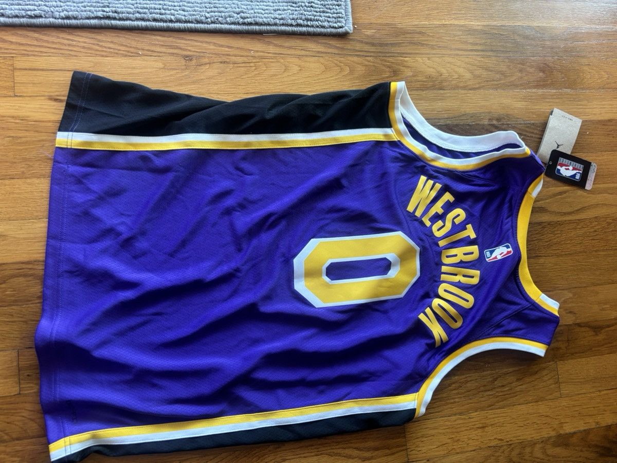 NBA Lakers jersey Size US M / EU 48-50 / 2 - 7 Thumbnail