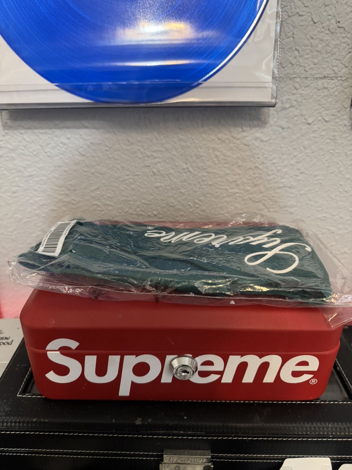 Supreme Supreme Script Lightweight Balaclava Size ONE SIZE - 1 Thumbnail