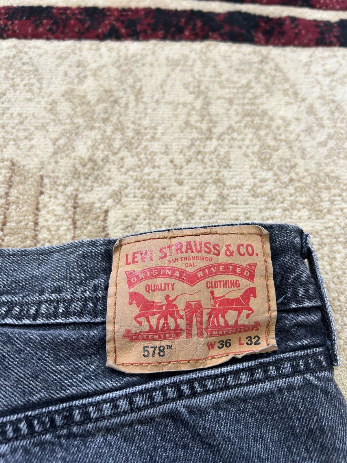 Levi's Levis 578 Faded Black Baggy Cargo Denim Jeans Size US 36 / EU 52 - 5 Thumbnail
