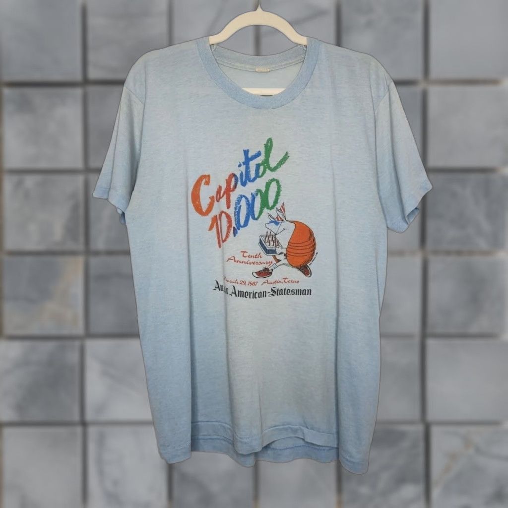 Vintage VINTAGE 87 Capitol Marathon Race Shirt Austin Texas Armadillo Art Blue XL Men Faded Screen Stars Shirt Size US XL / EU 56 / 4 - 1 Thumbnail