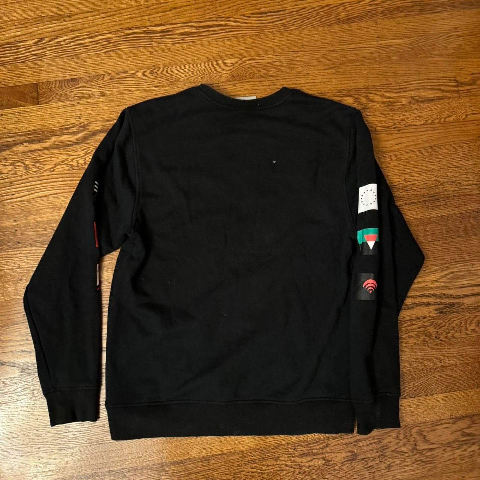 Black Scale Vintage black scale sweater Size US M / EU 48-50 / 2 - 3 Thumbnail