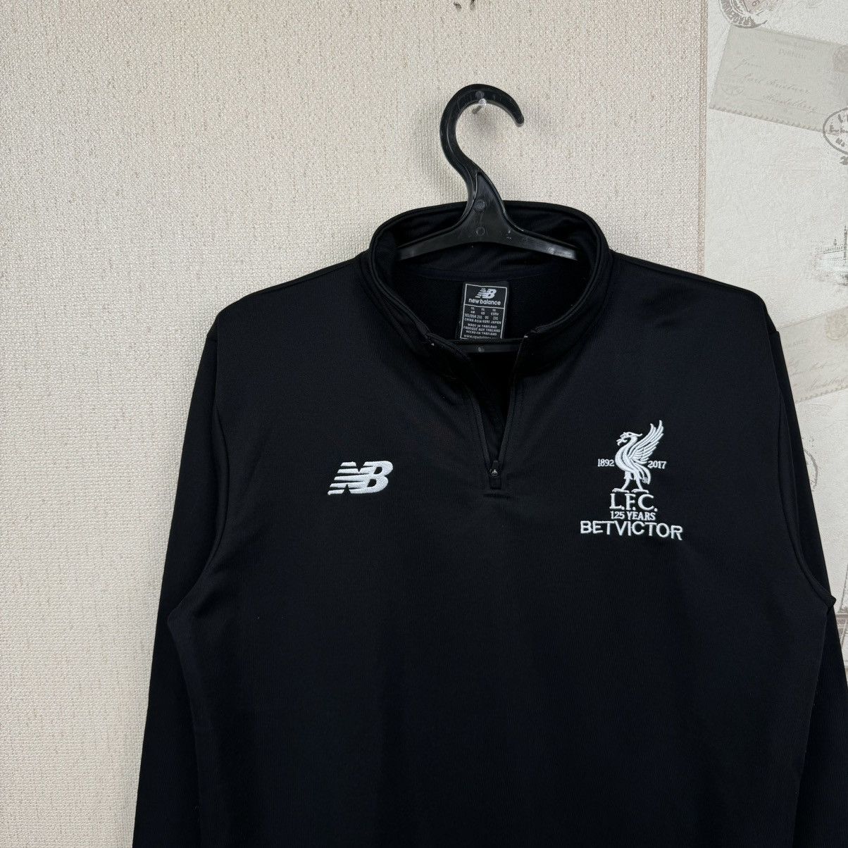 New Balance New Balance Liverpool track top ZIP 125 years Club XL Size US XL / EU 56 / 4 - 17 Thumbnail