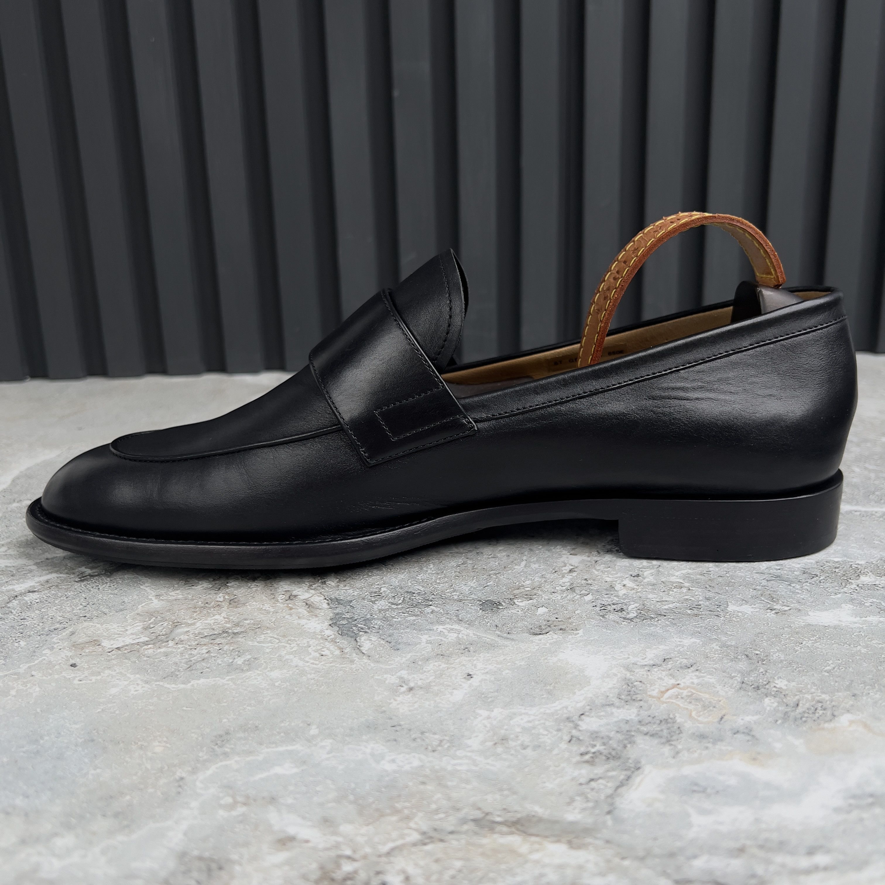 Louis Vuitton Louis Vuitton LV Saint Germain Loafers Leather Size US 8.5 / EU 41-42 - 6 Thumbnail