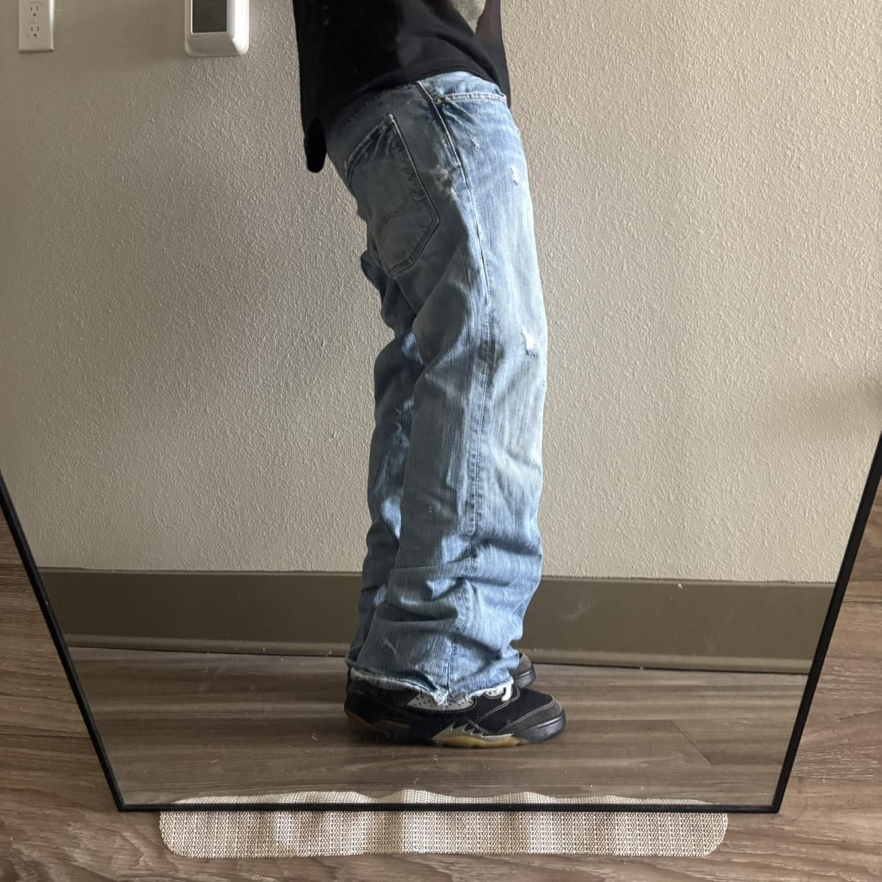 American Eagle Outfitters Crazy Vintage Y2K/2000s Grunge American Eagle Light Wash Low Boot Denim Jeans! 31x30 Size US 31 - 2 Thumbnail