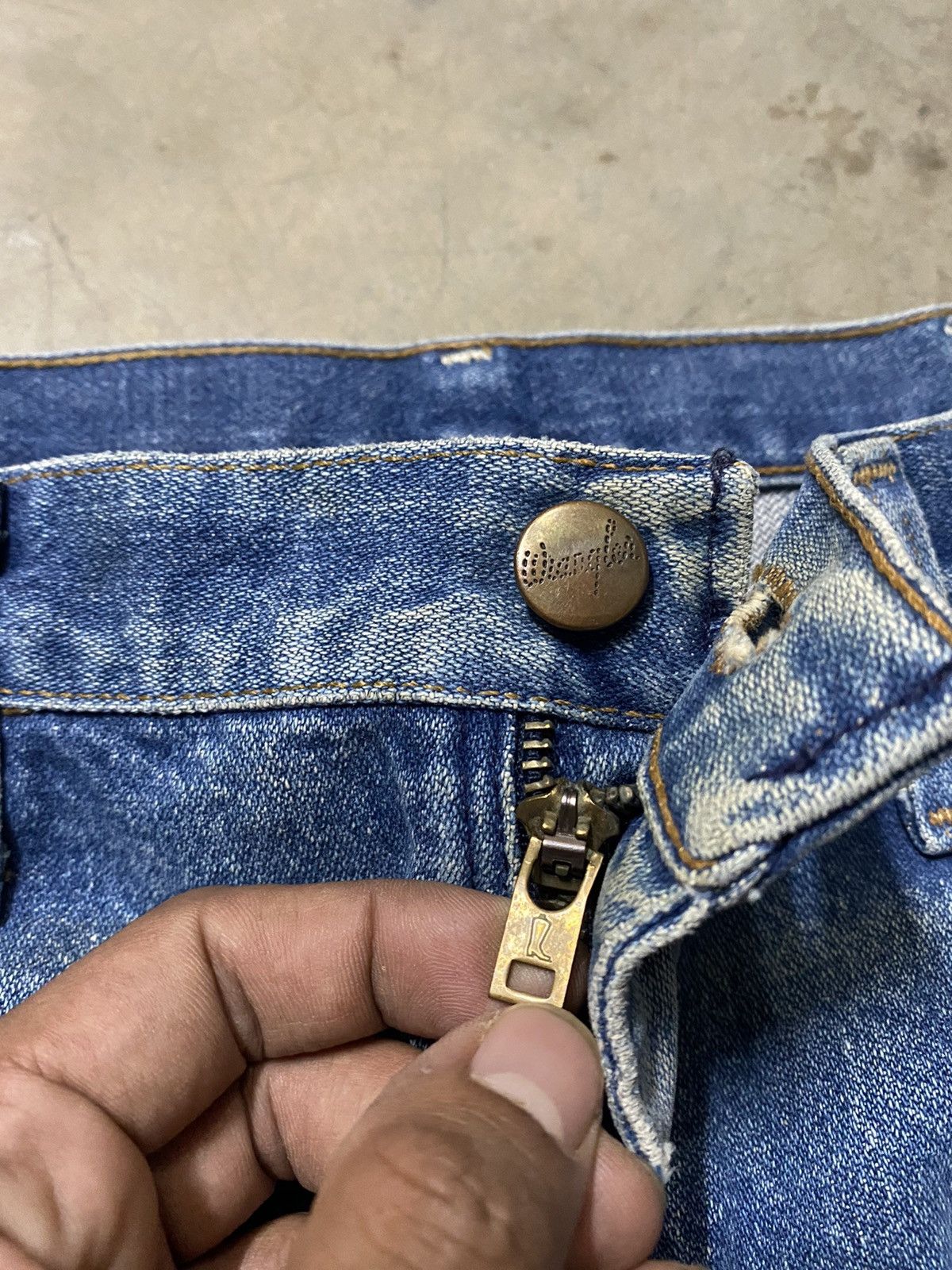 Vintage × Wrangler Jeans Vintage Wranglers Washed Blue Distressed Size US 30 / EU 46 - 12 Thumbnail
