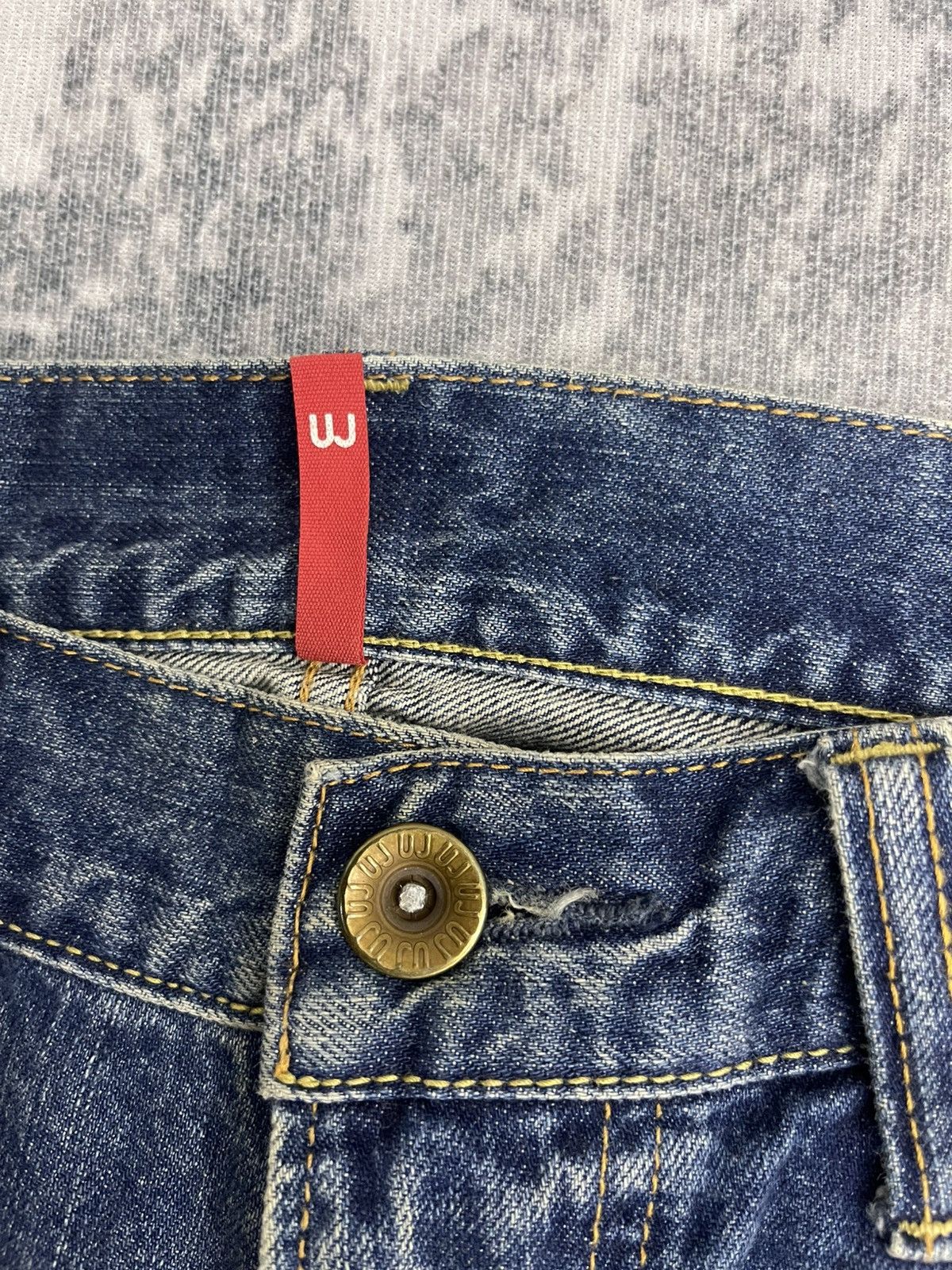 Uniqlo Vtg Uniqlo UJ S004 Loose Fit Straight Blue Washed Denim s5 Size US 31 - 5 Thumbnail