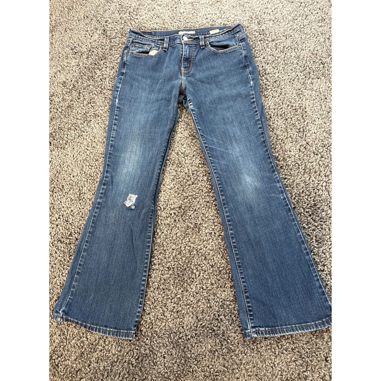 Levi's VINTAGE Levi's 515 Jeans Womens Bootcut Dark Wash Distressed 28x31 Blue 28 Regular Women Mens? Size 28" / US 6 / IT 42 - 2 Thumbnail