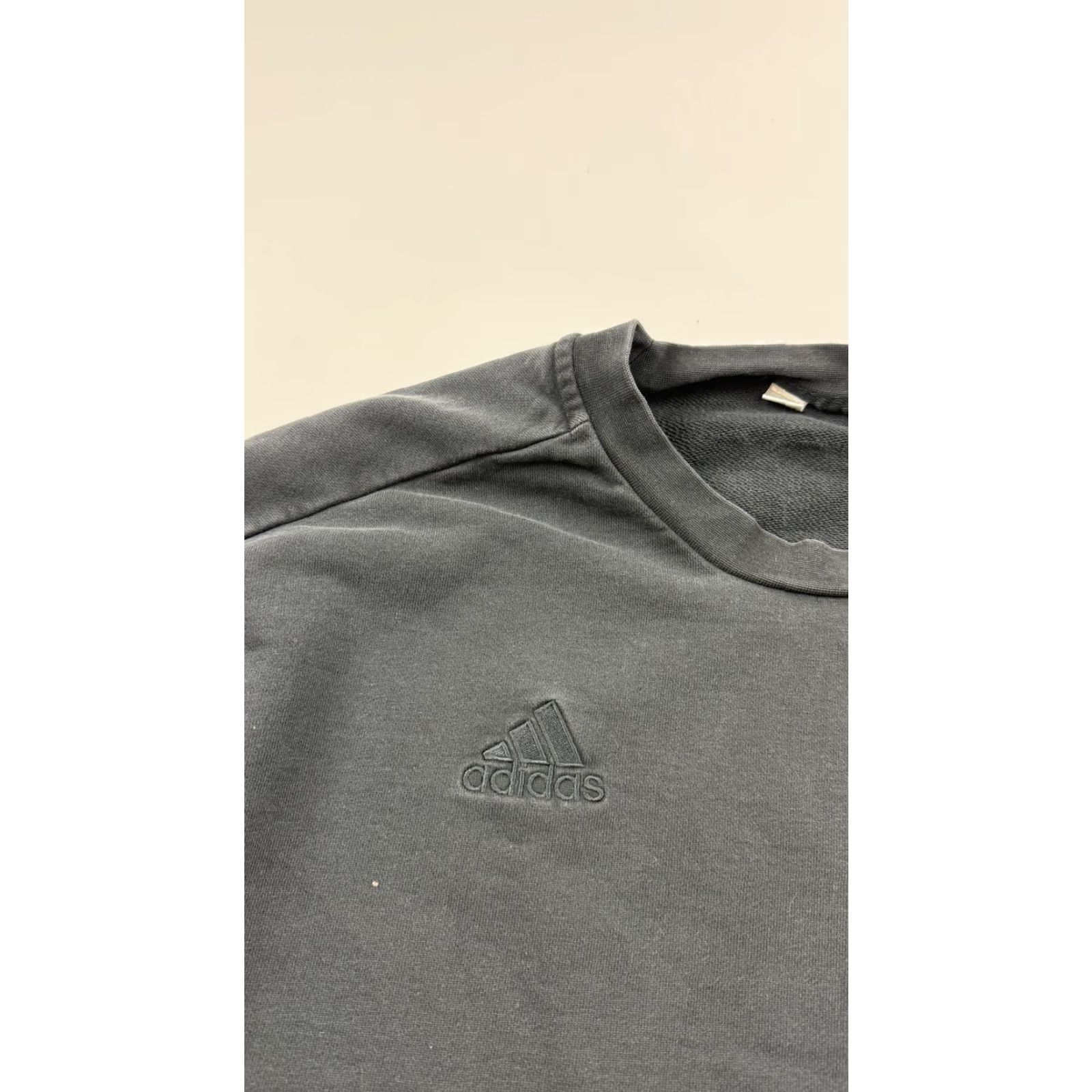 Adidas Adidas Sweatshirt Mens M Black Crewneck Tonal Embroidered Logo Back Print Size US M / EU 48-50 / 2 - 4 Thumbnail