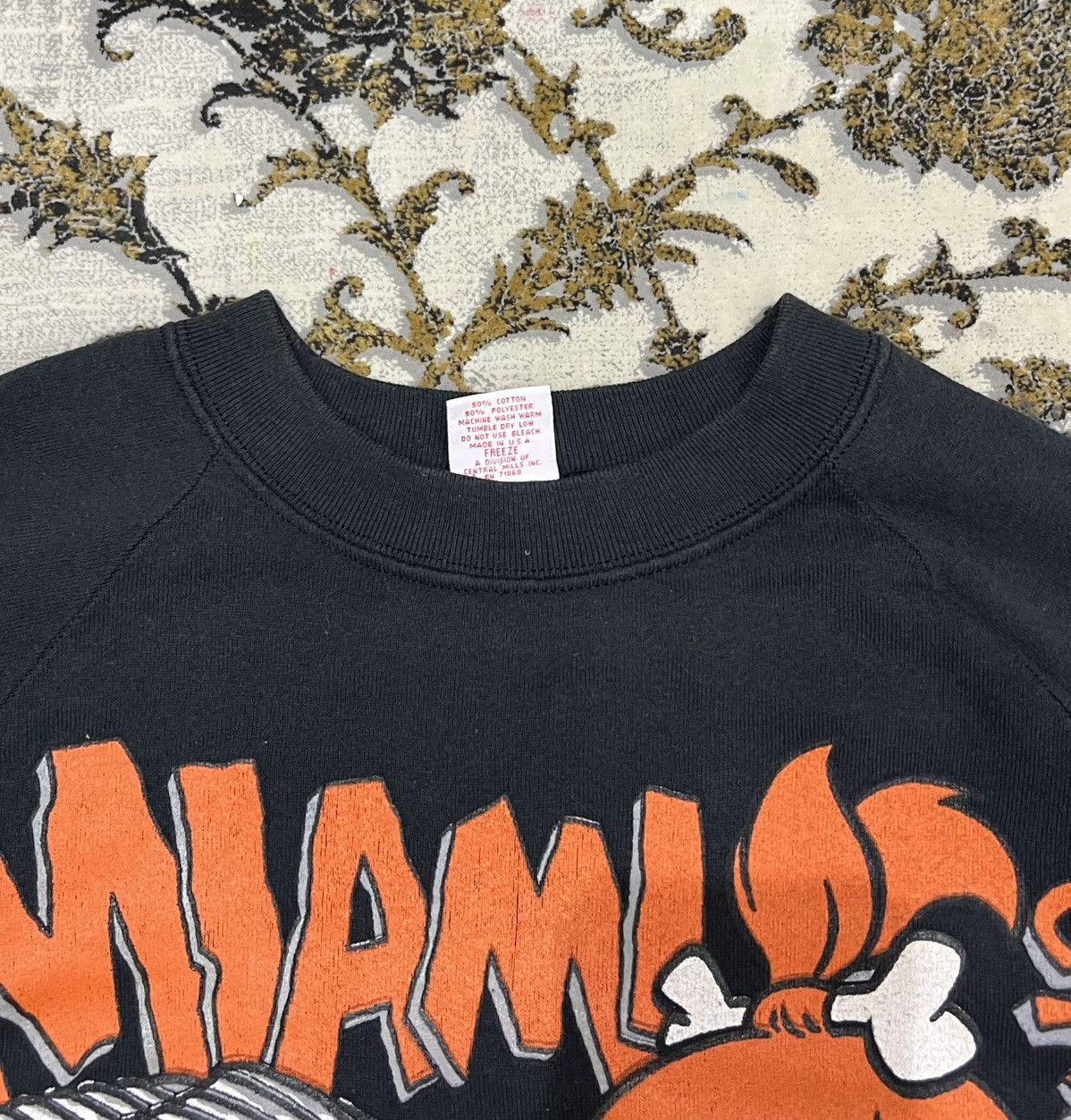 All Sport Vintage 1992 Miami Hurricanes x The Flintstones Sweatshirt Size US XL / EU 56 / 4 - 9 Thumbnail